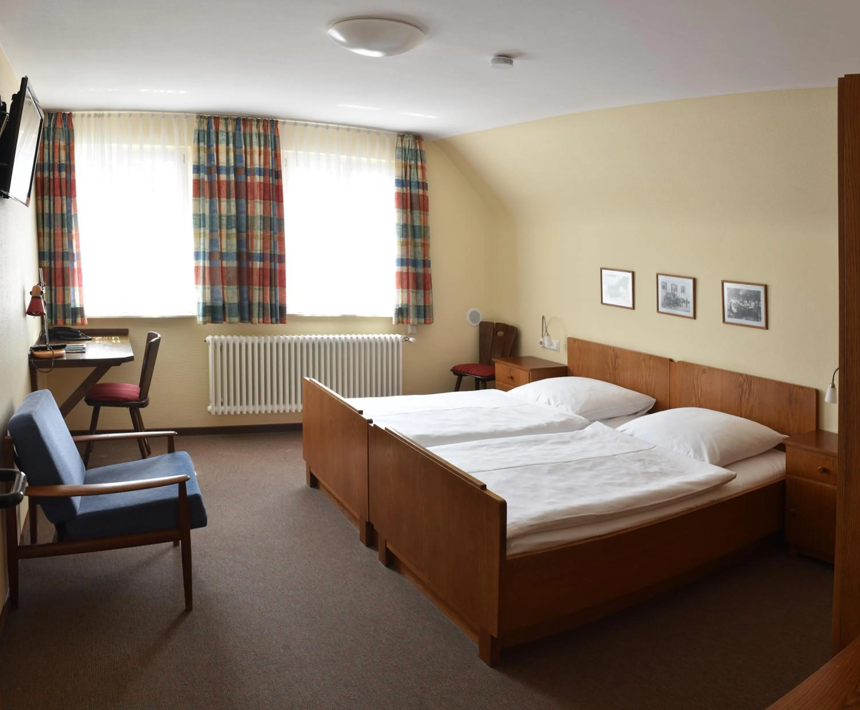 Photo of the whole room, Bed in Gästehaus in der Brückenstraße Jagsthausen