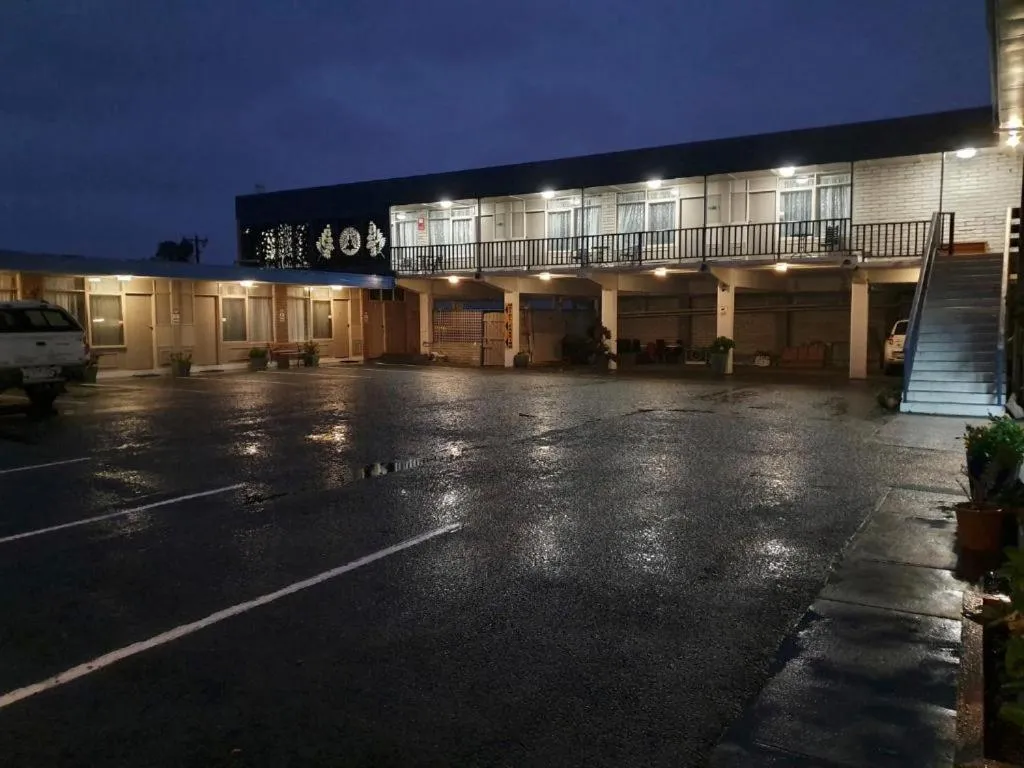 Morwell Parkside Motel