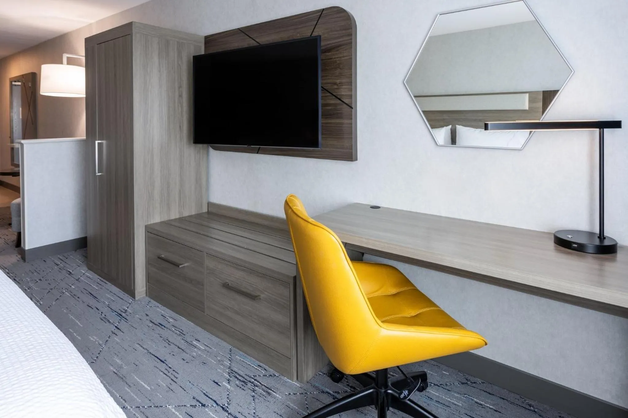 Photo of the whole room in Holiday Inn Express & Suites Dewitt - Syracuse by IHG