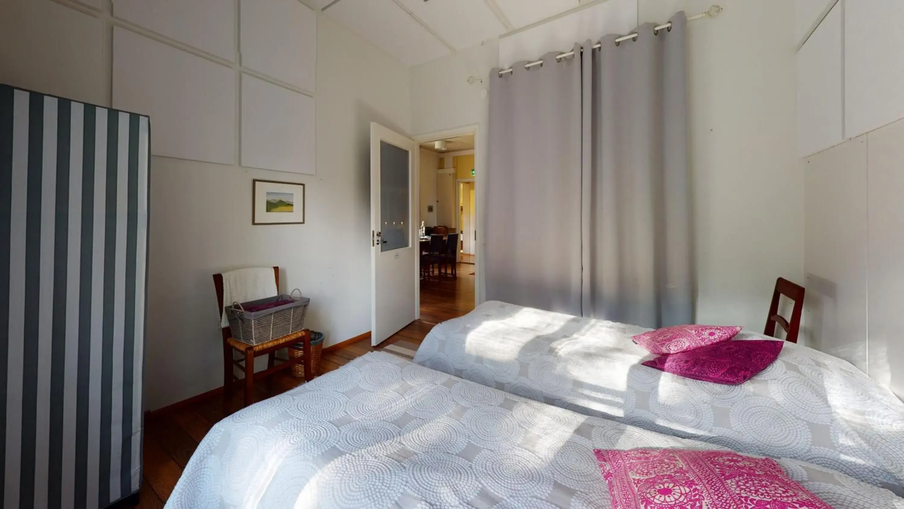 Double or Twin Room with Shared Bathroom - single occupancy in Villa Högbo Double or Twin Room with Shared Bathroom - single occupancy in Villa Högbo