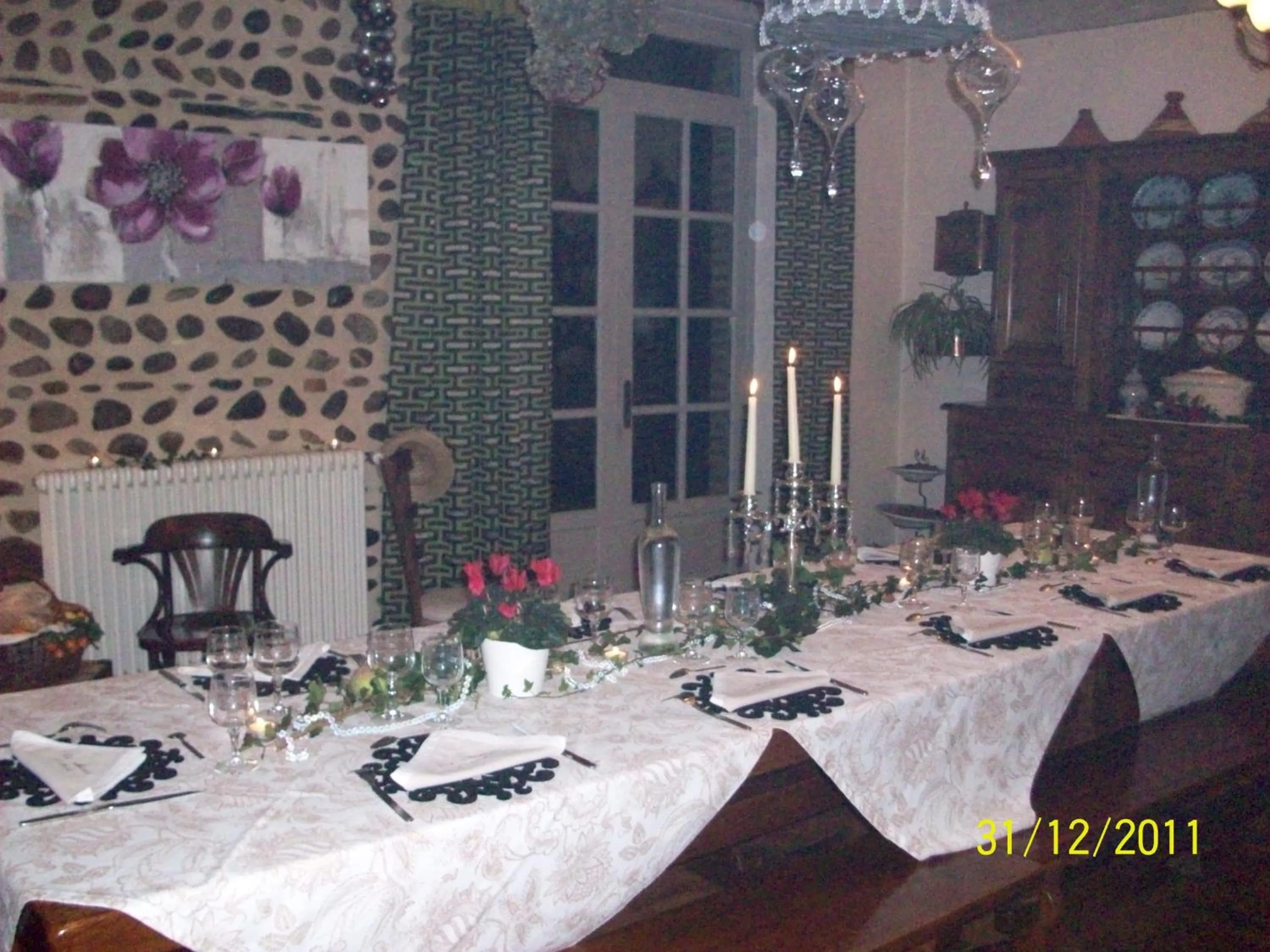 Restaurant/places to eat in La Maison d'Anais