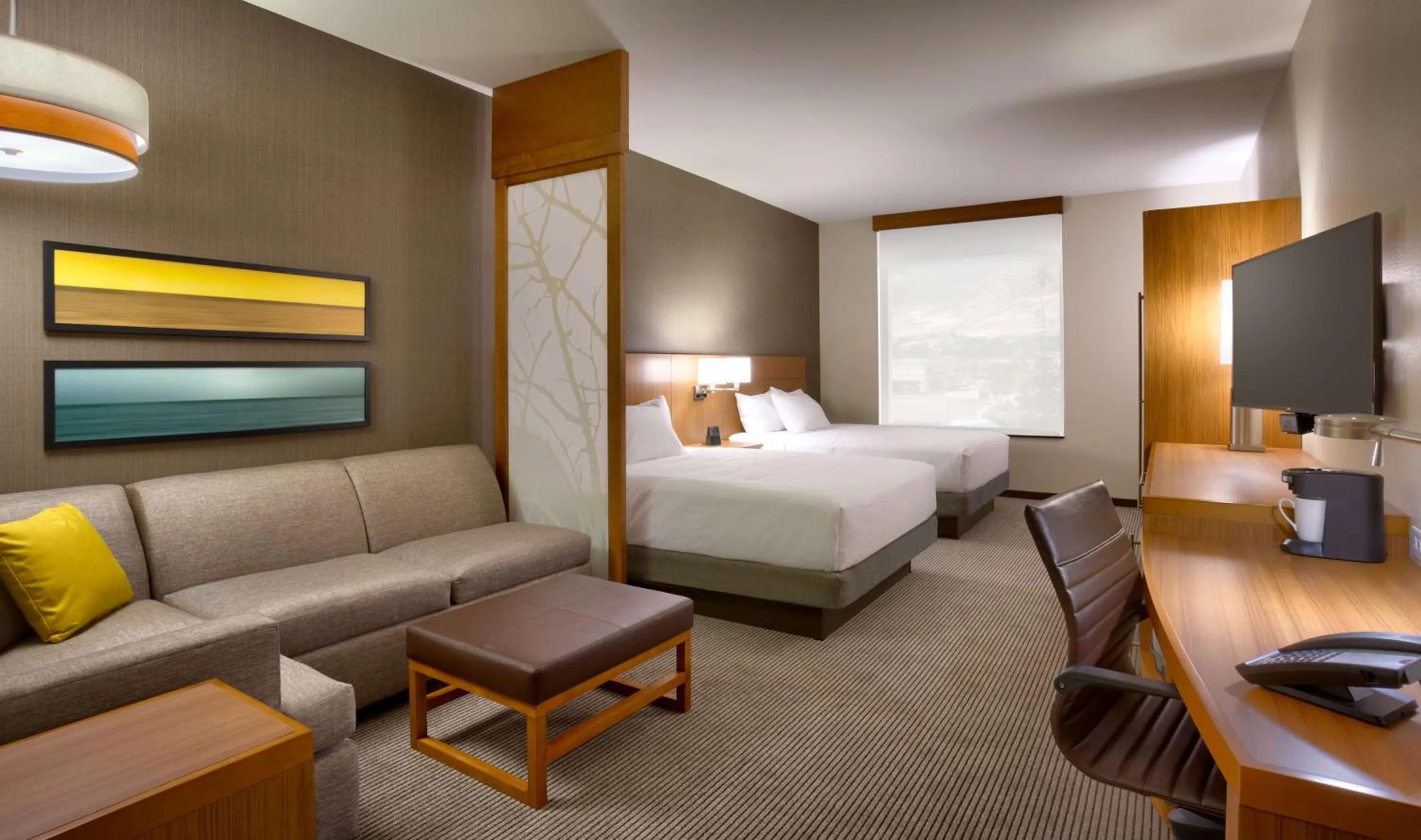 Photo of the whole room, Bed in Hyatt Place Salt Lake City Farmington Station Park