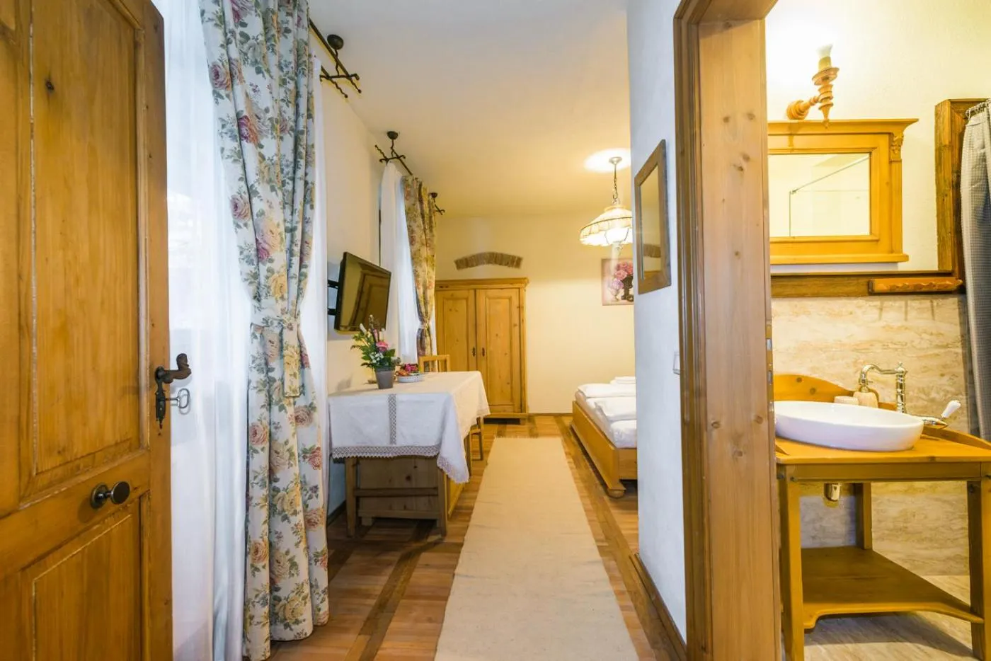 Photo of the whole room, Bed in Casa Savri