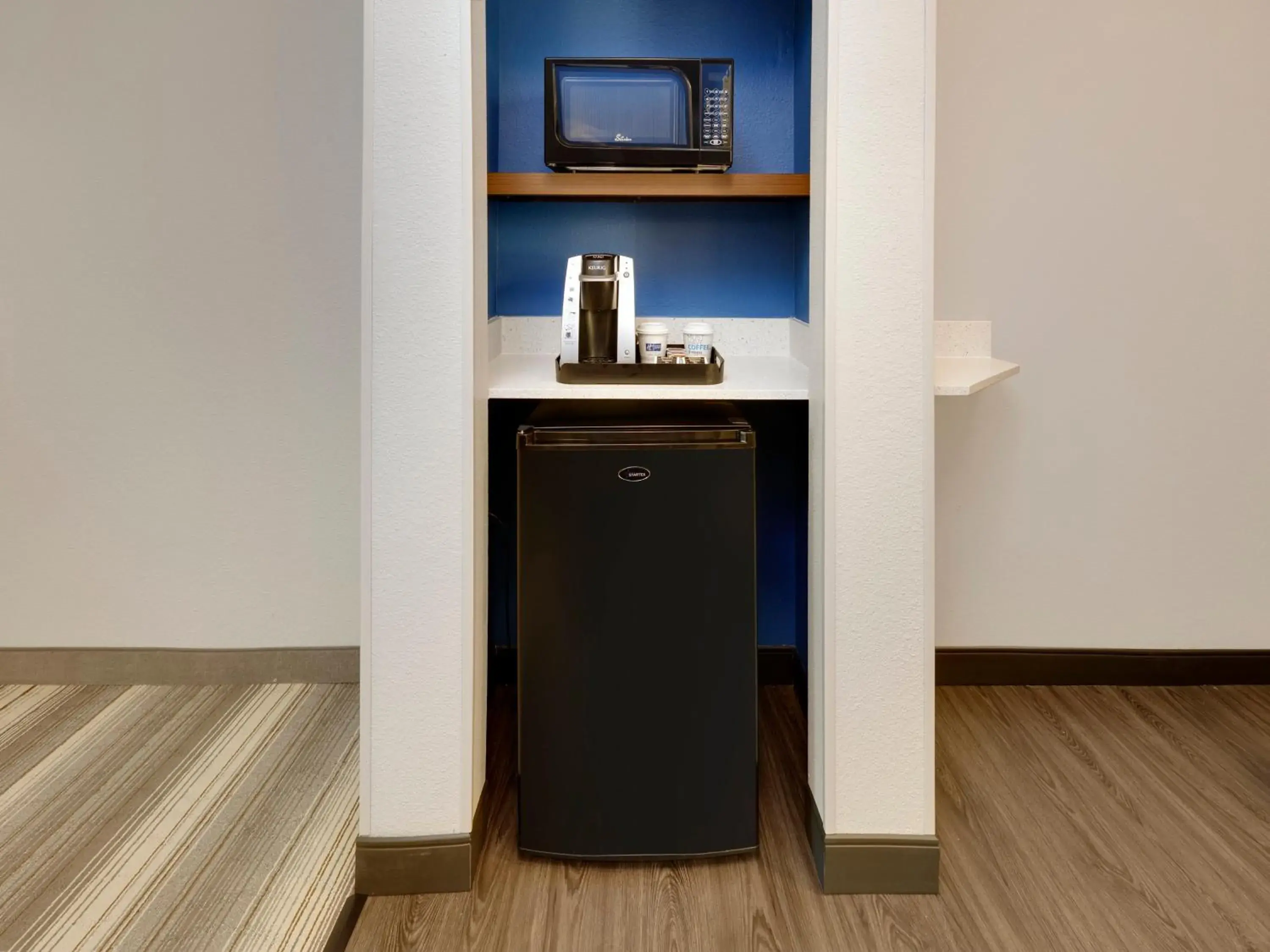 Photo of the whole room in Holiday Inn Express & Suites - Denton North by IHG Photo of the whole room in Holiday Inn Express & Suites - Denton North by IHG