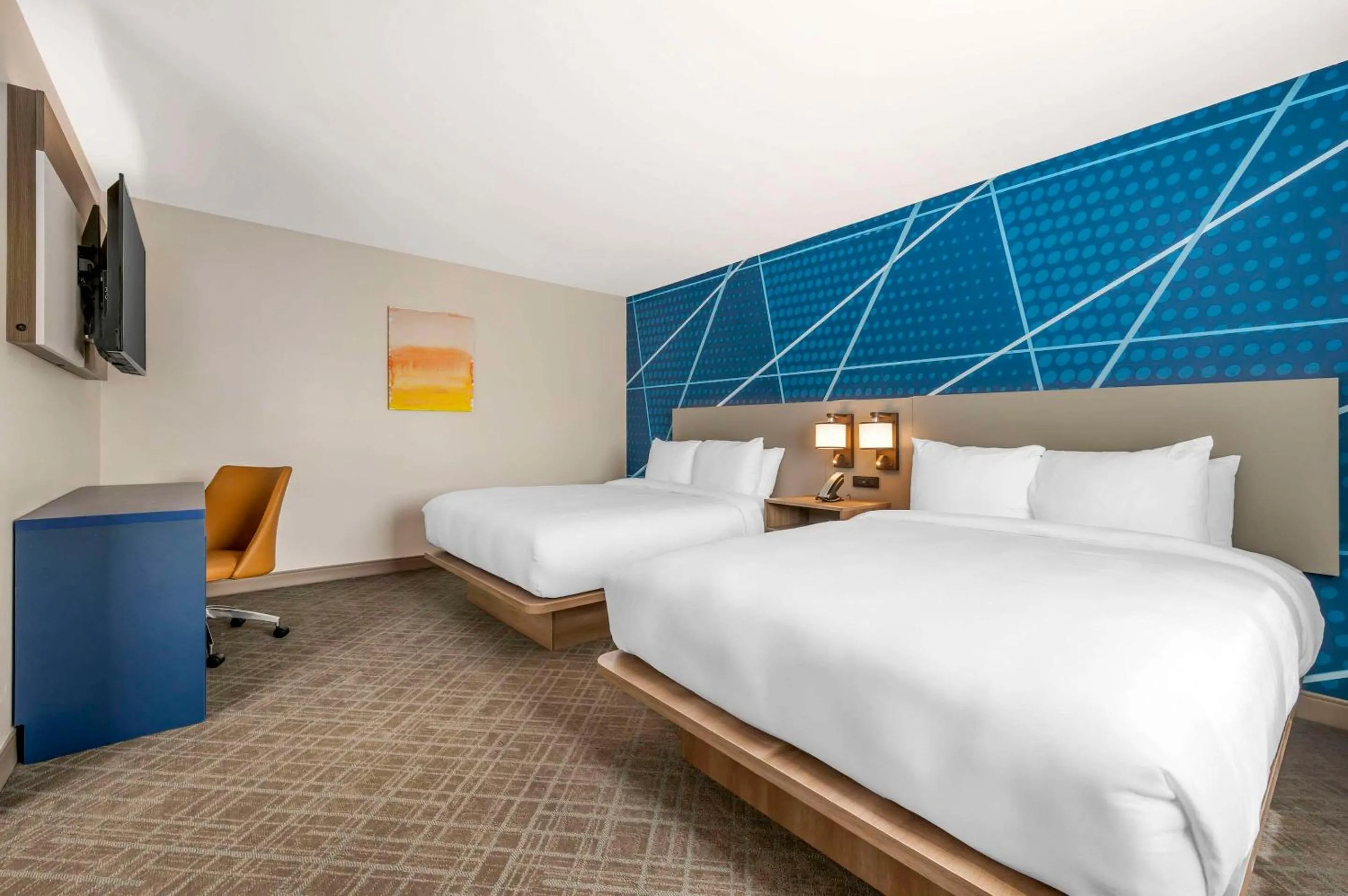 Bedroom, Bed in Comfort Inn Kendallville East