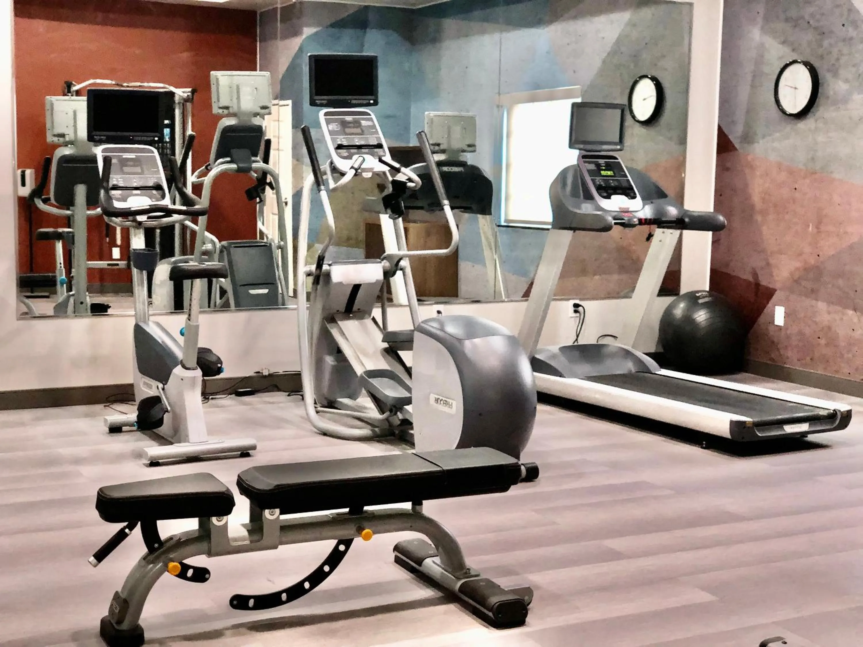 Fitness centre/facilities in Candlewood Suites Mount Pleasant by IHG