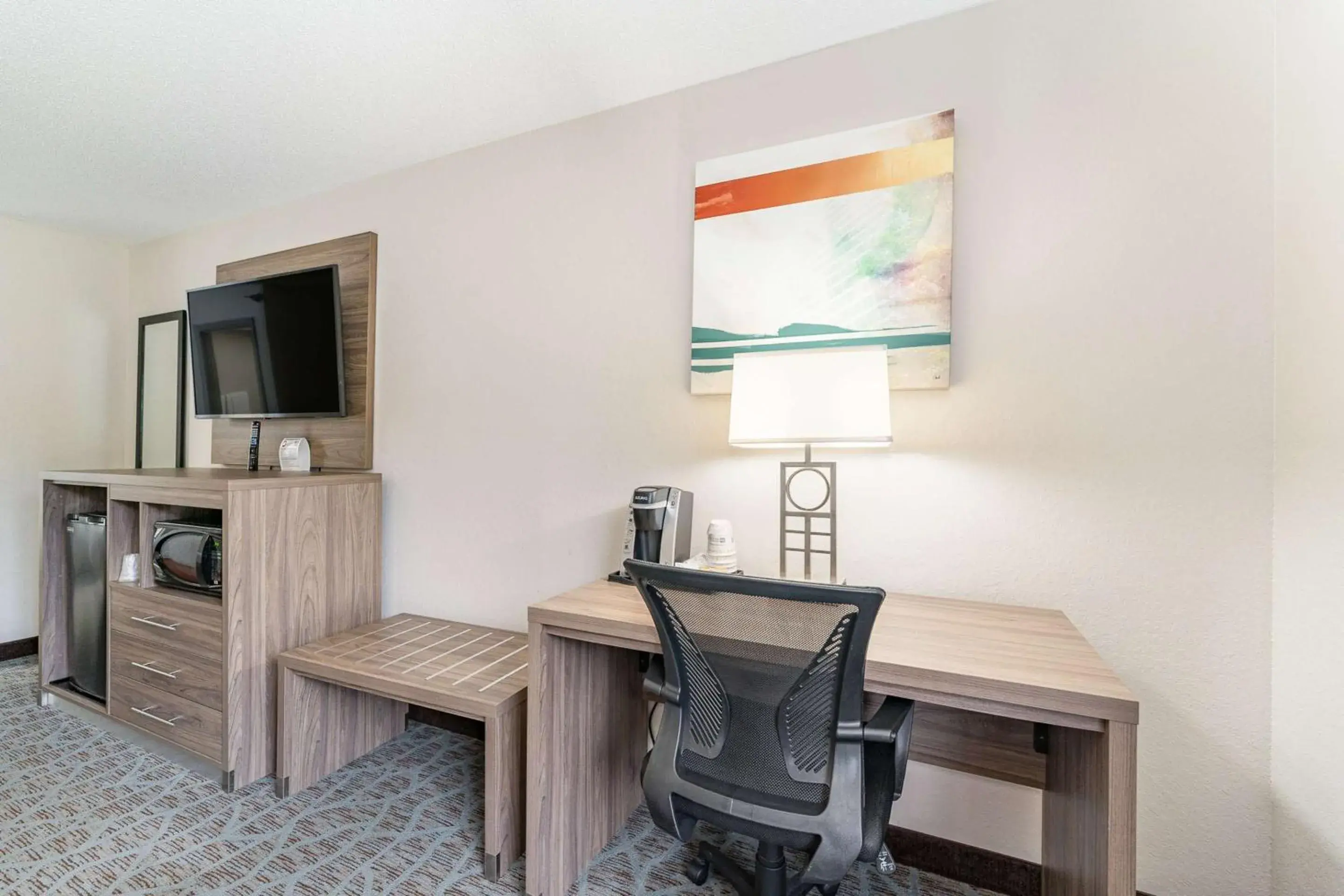 Bedroom in Best Western Kernersville Bedroom in Best Western Kernersville