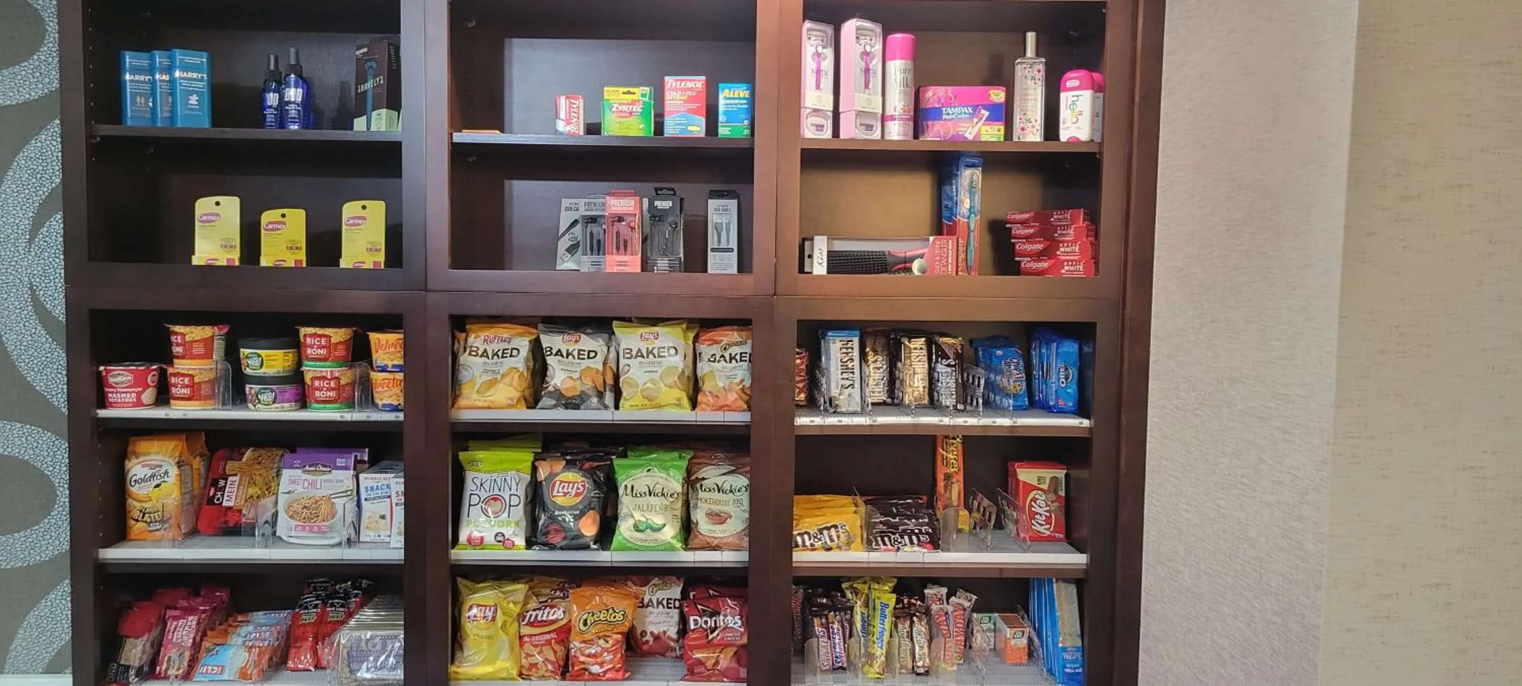 Property building in Holiday Inn Express Kernersville