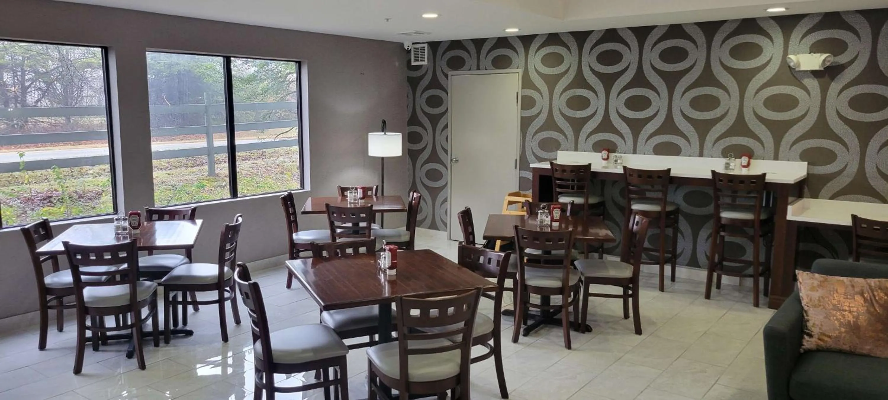 Breakfast, Restaurant/Places to Eat in Holiday Inn Express Kernersville