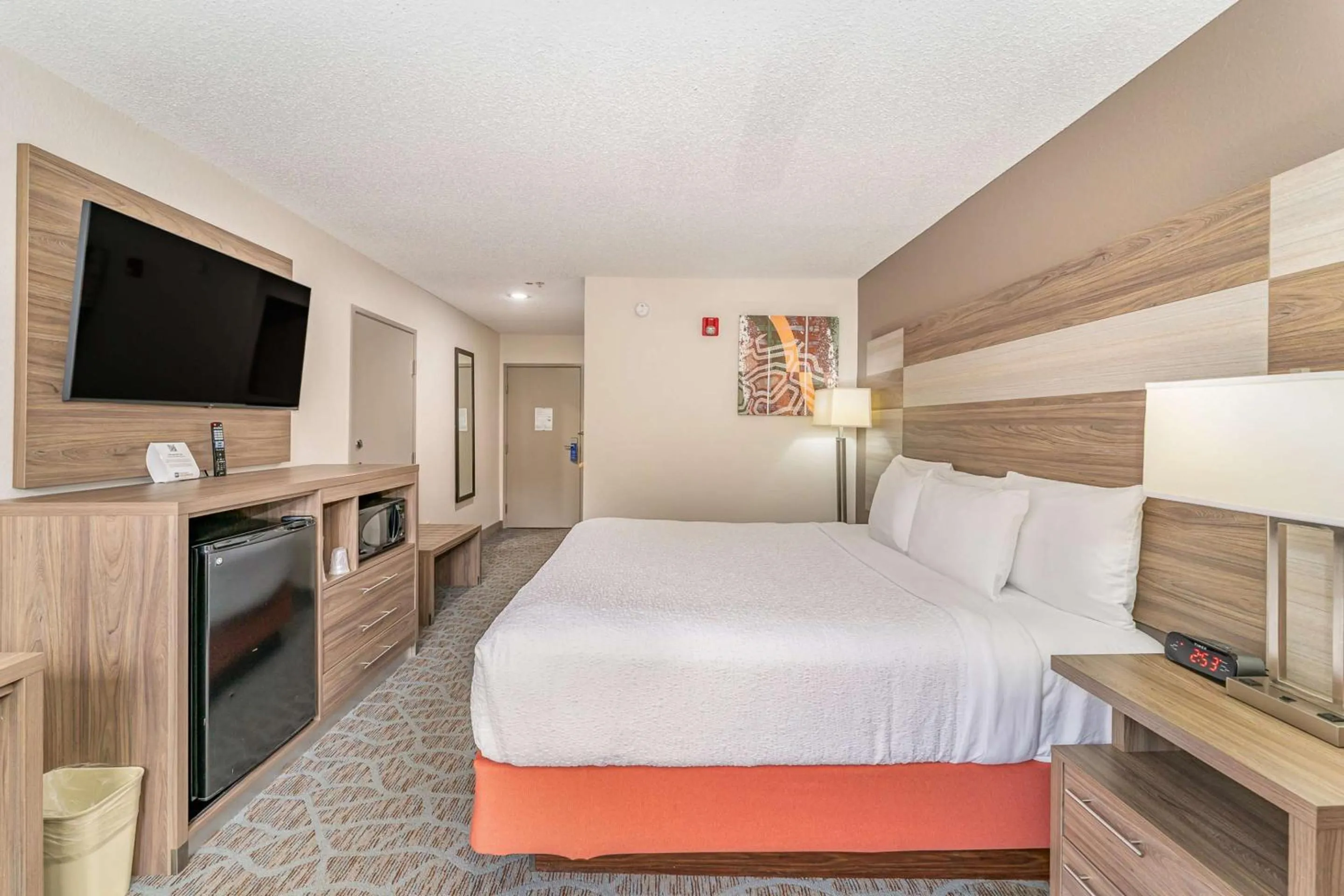 Bedroom, Bed in Best Western Kernersville