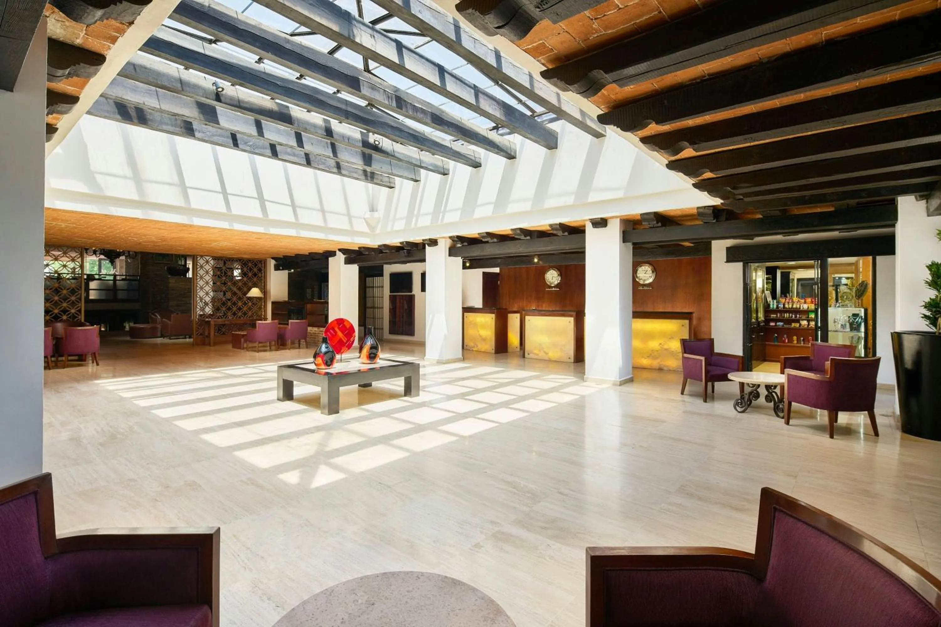 Lobby or reception in Marriott Puebla Hotel Meson del Angel