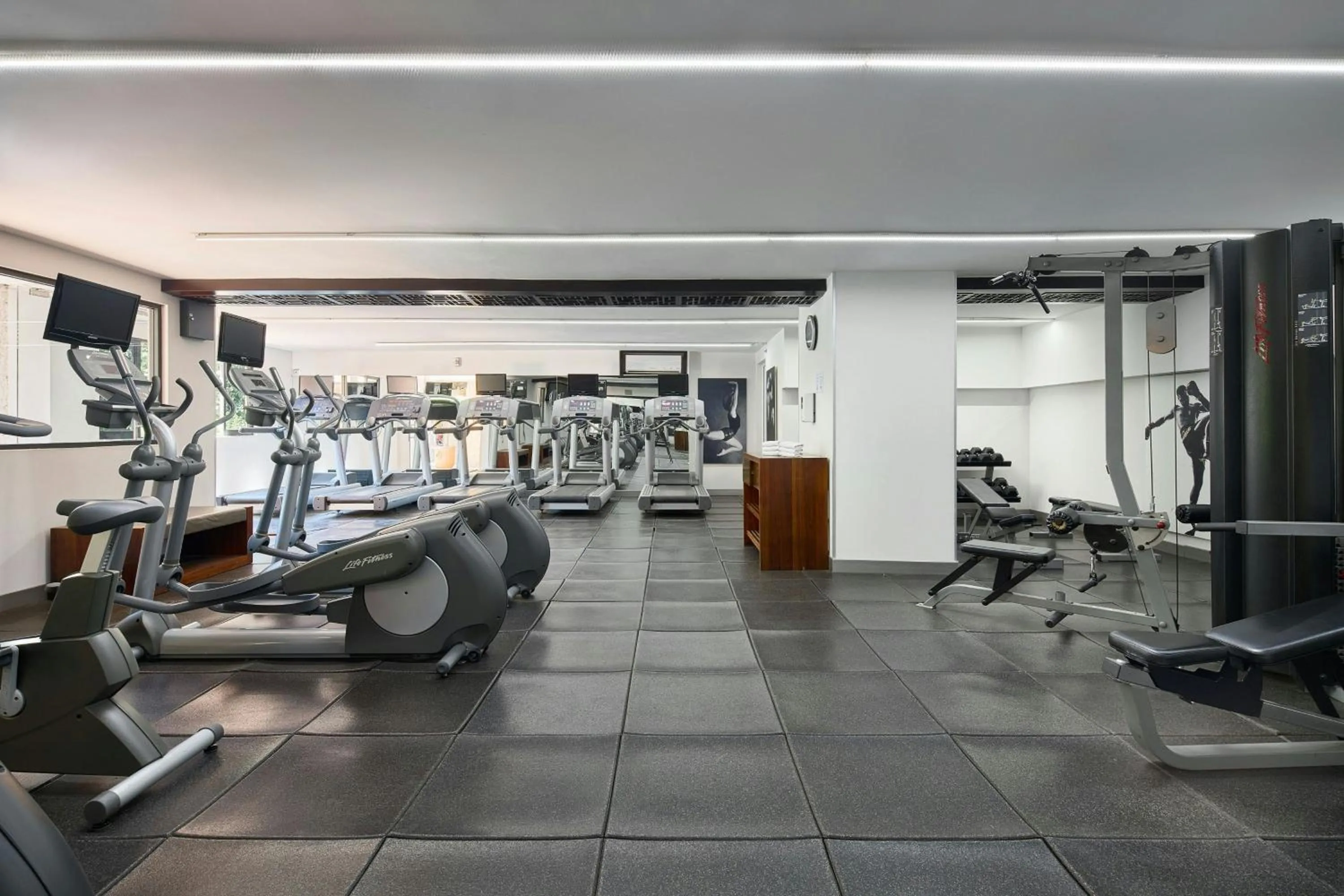 Fitness centre/facilities in Marriott Puebla Hotel Meson del Angel