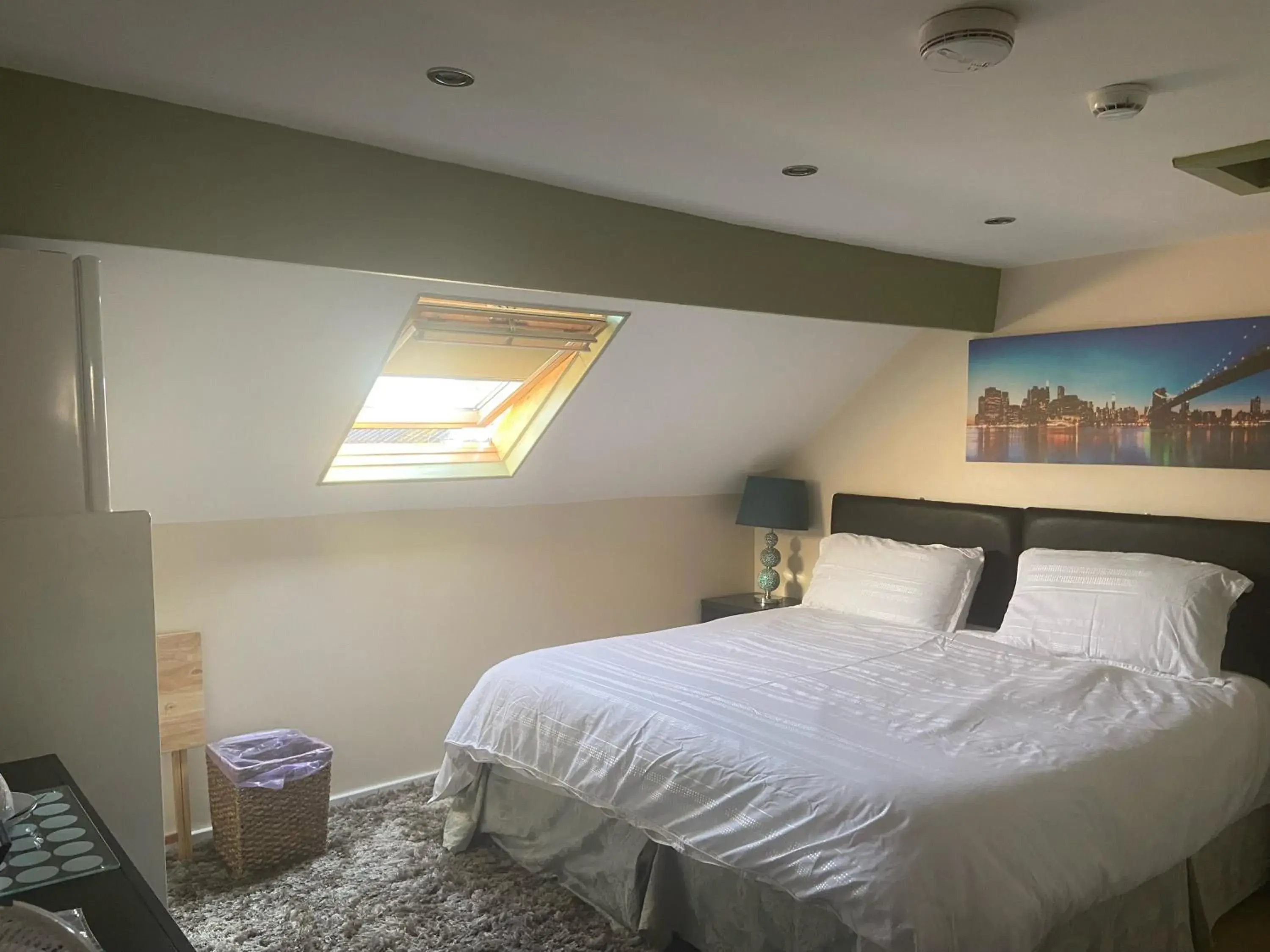 Deluxe Double or Twin Room - single occupancy in Abbey GH All Rooms En-Suite Deluxe Double or Twin Room - single occupancy in Abbey GH All Rooms En-Suite