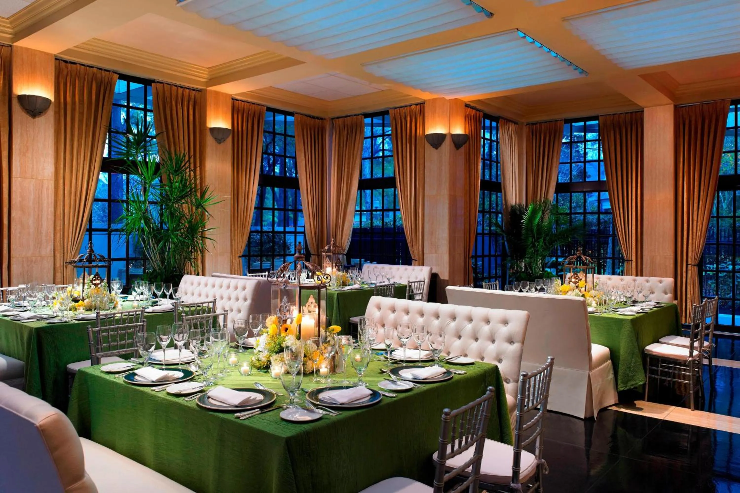 Meeting/conference room in The St. Regis Houston