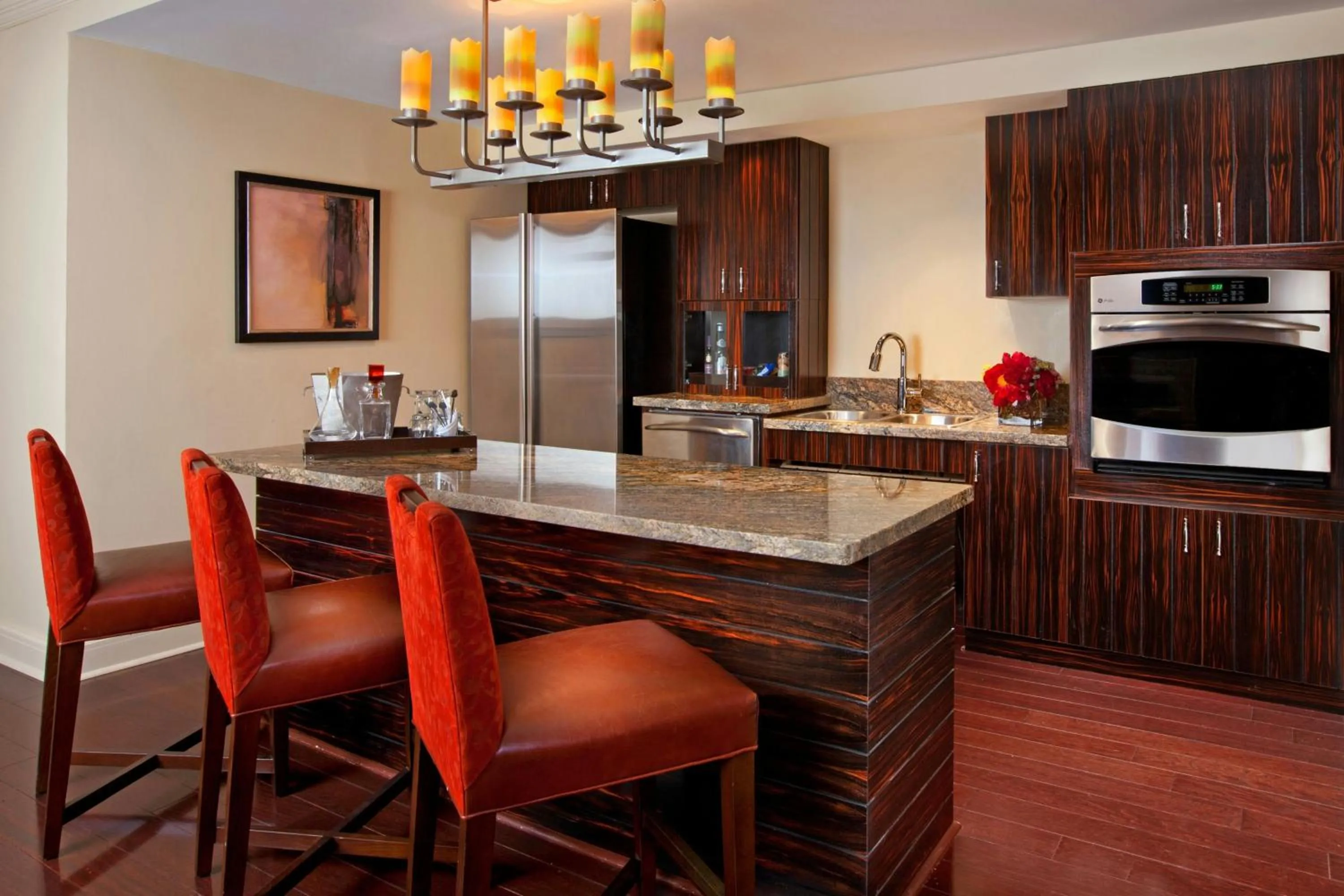 Kitchen or kitchenette in The St. Regis Houston