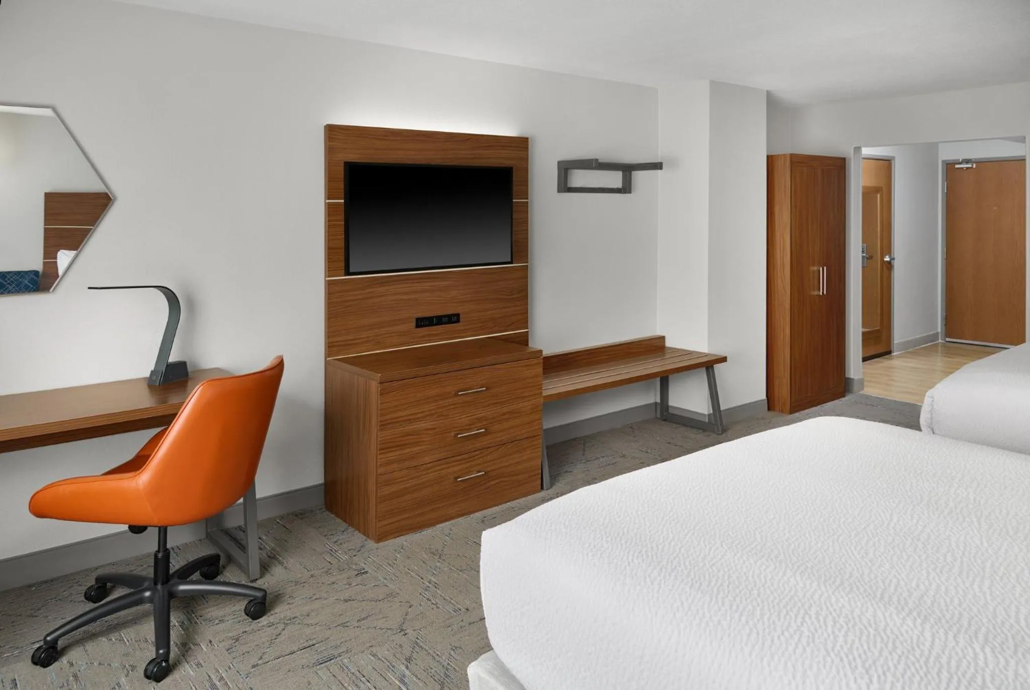 Photo of the whole room in Holiday Inn Express Kansas City - at the Legends! by IHG