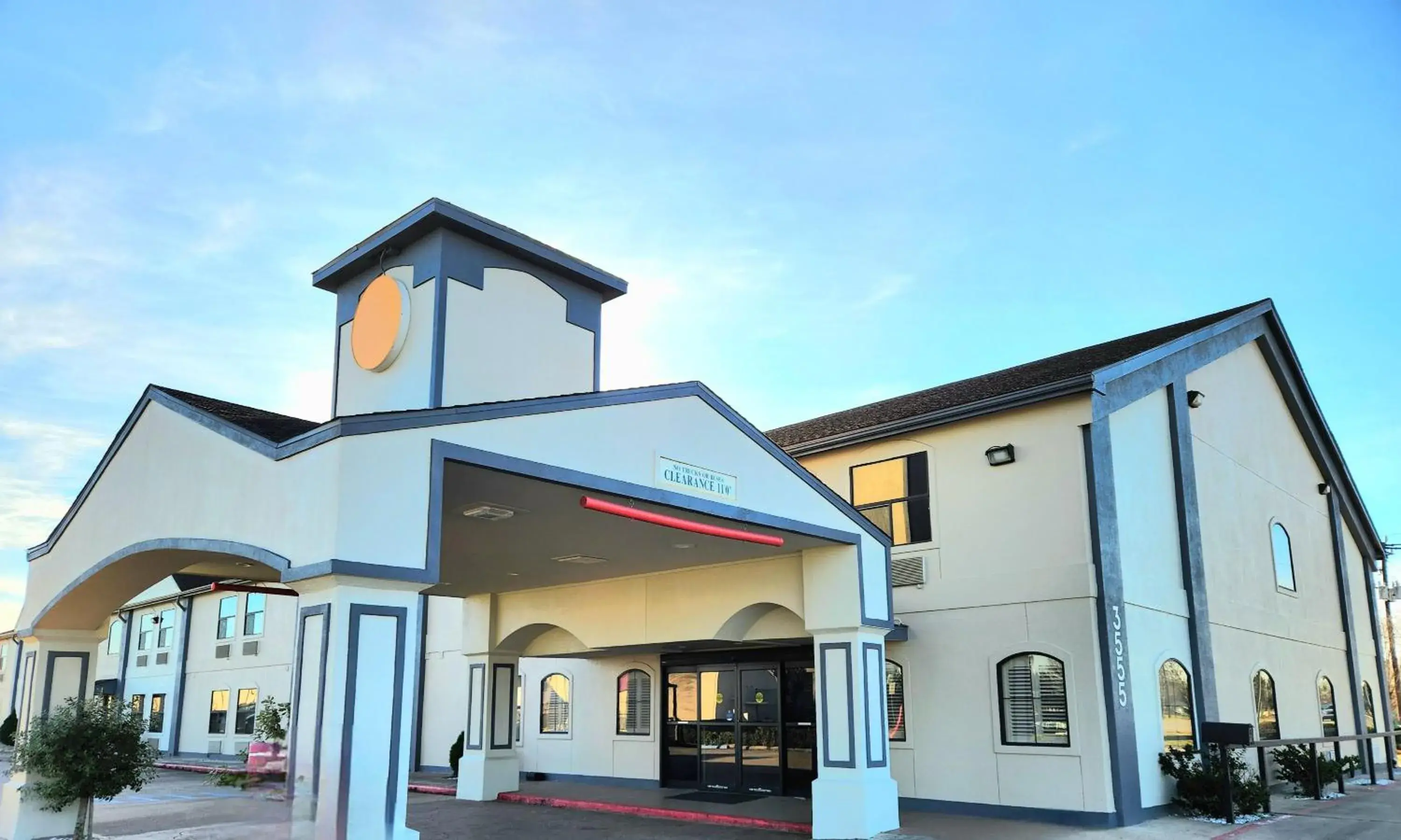 Property building in Days Inn by Wyndham Rosenberg Property building in Days Inn by Wyndham Rosenberg