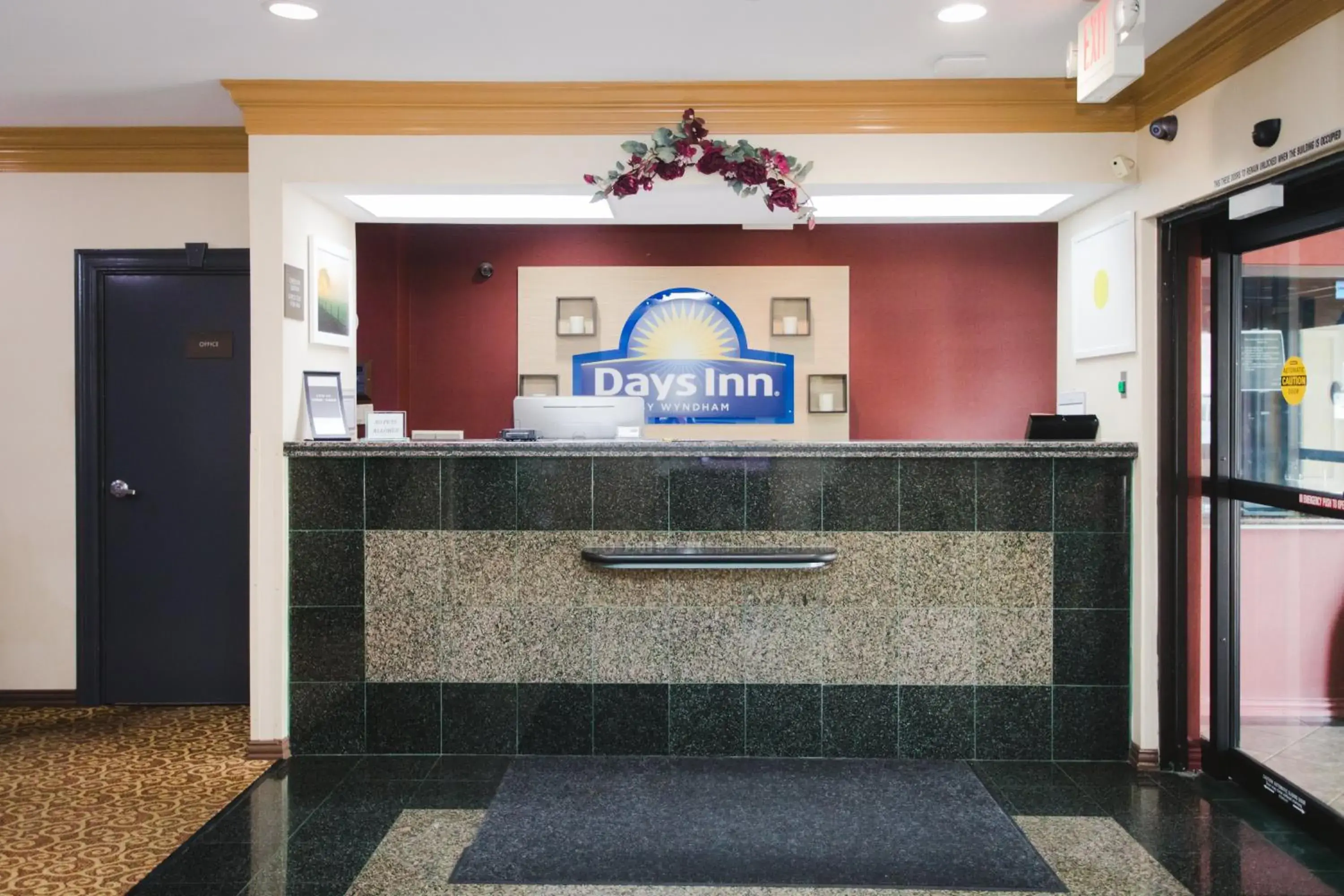 Lobby or reception in Days Inn by Wyndham Rosenberg Lobby or reception in Days Inn by Wyndham Rosenberg