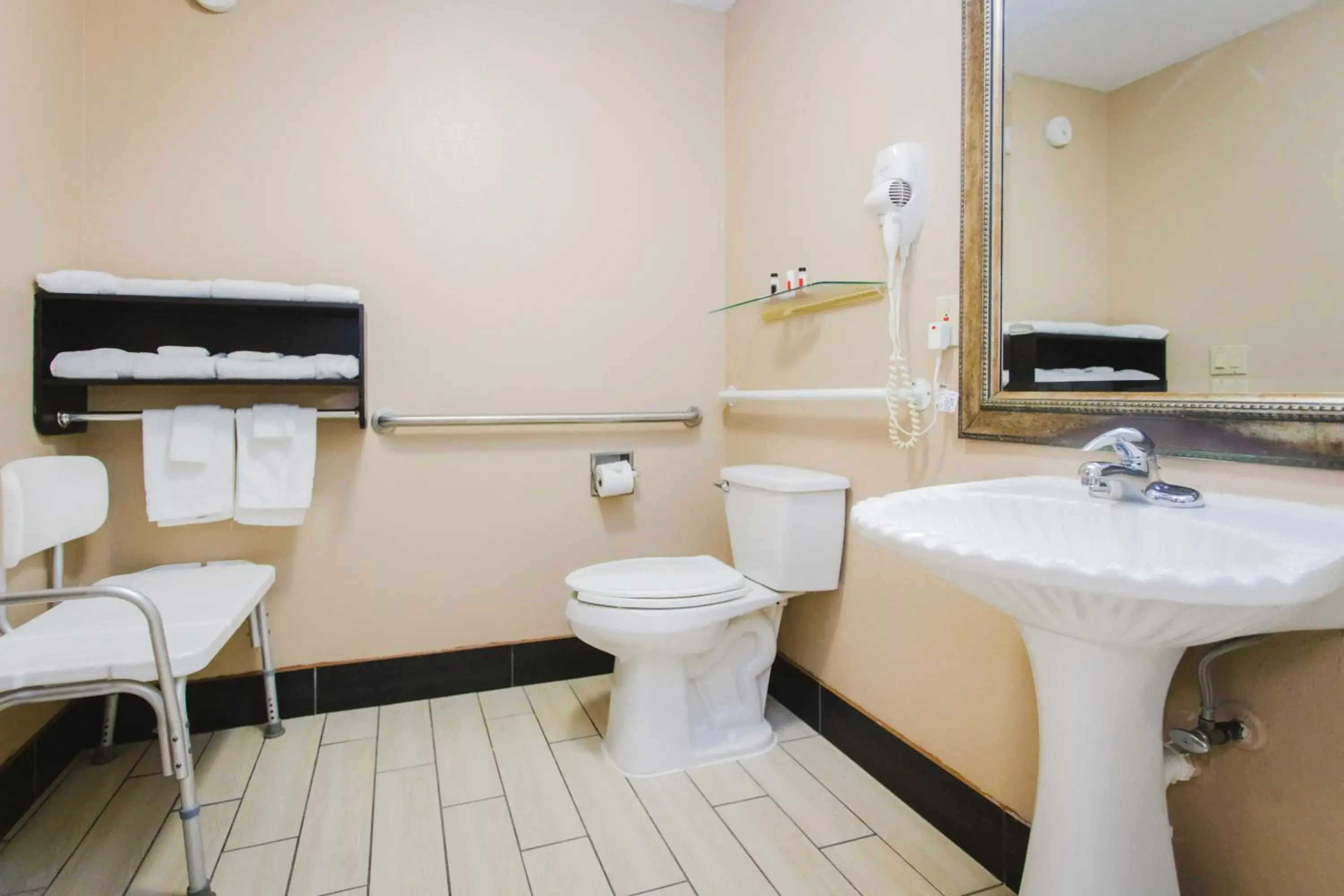 Bathroom in Days Inn by Wyndham Rosenberg Bathroom in Days Inn by Wyndham Rosenberg