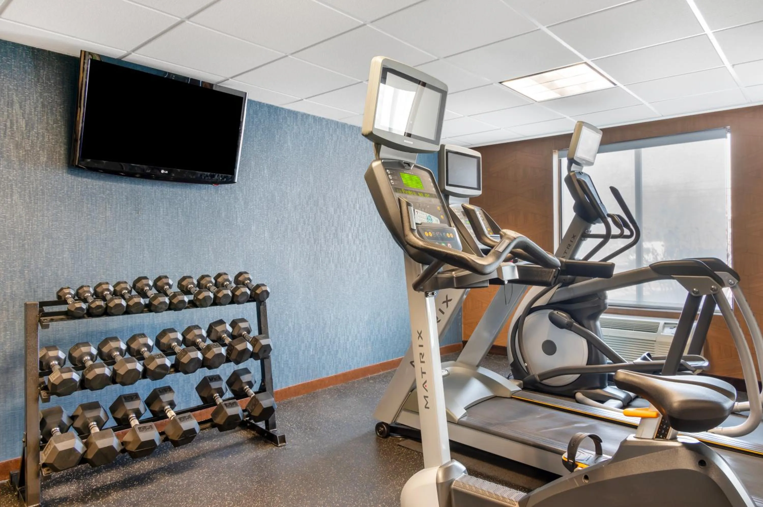 Fitness centre/facilities in Comfort Inn & Suites Danbury-Bethel