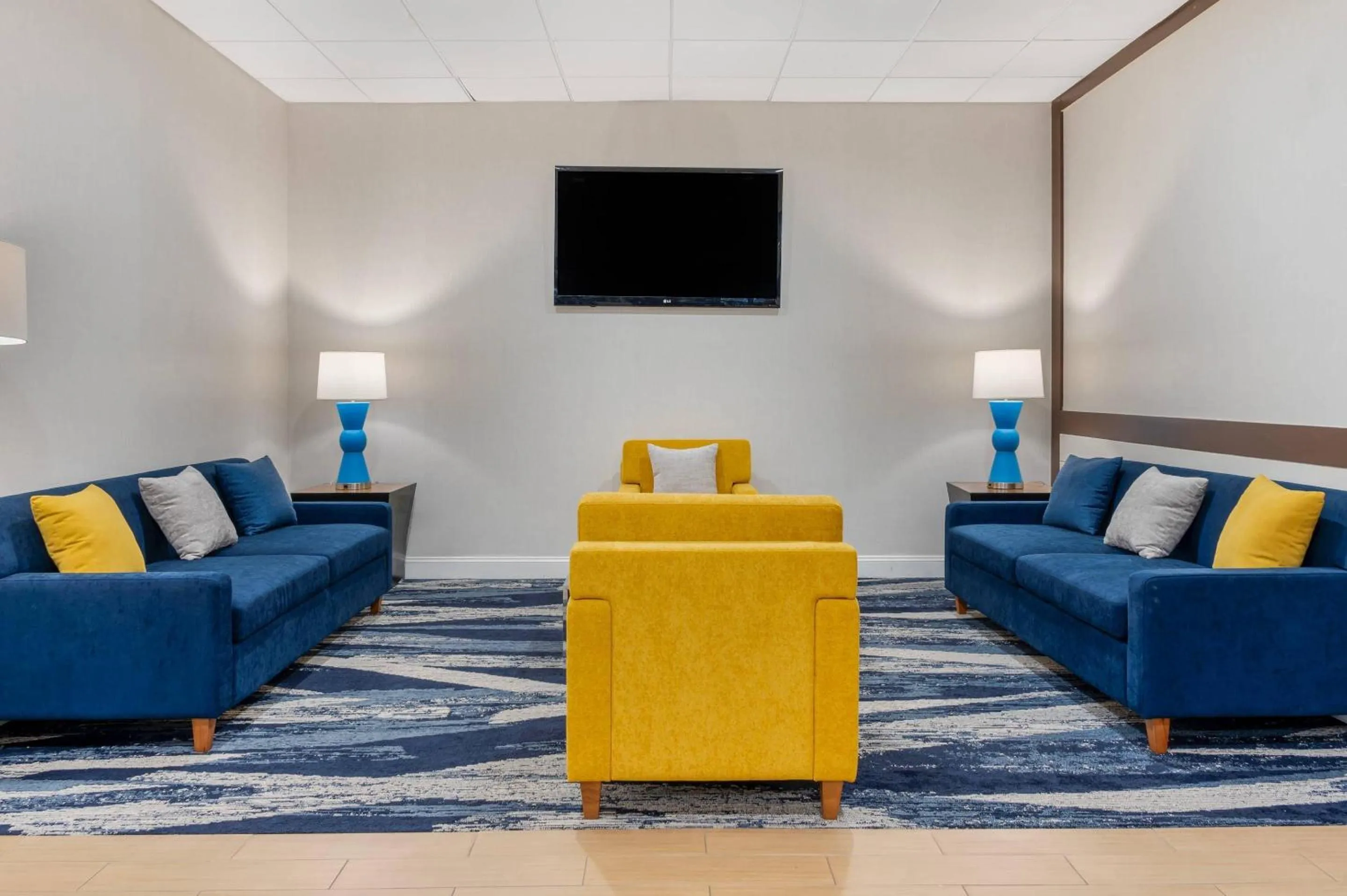 Lobby or reception in Comfort Inn & Suites Danbury-Bethel