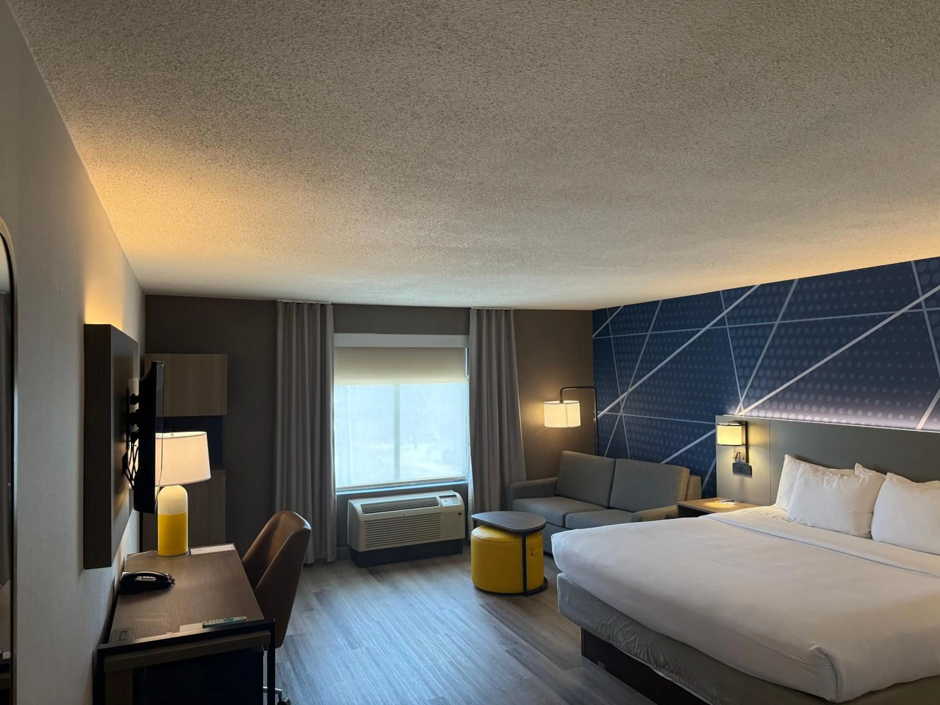 Bedroom, Bed in Comfort Inn & Suites Danbury-Bethel