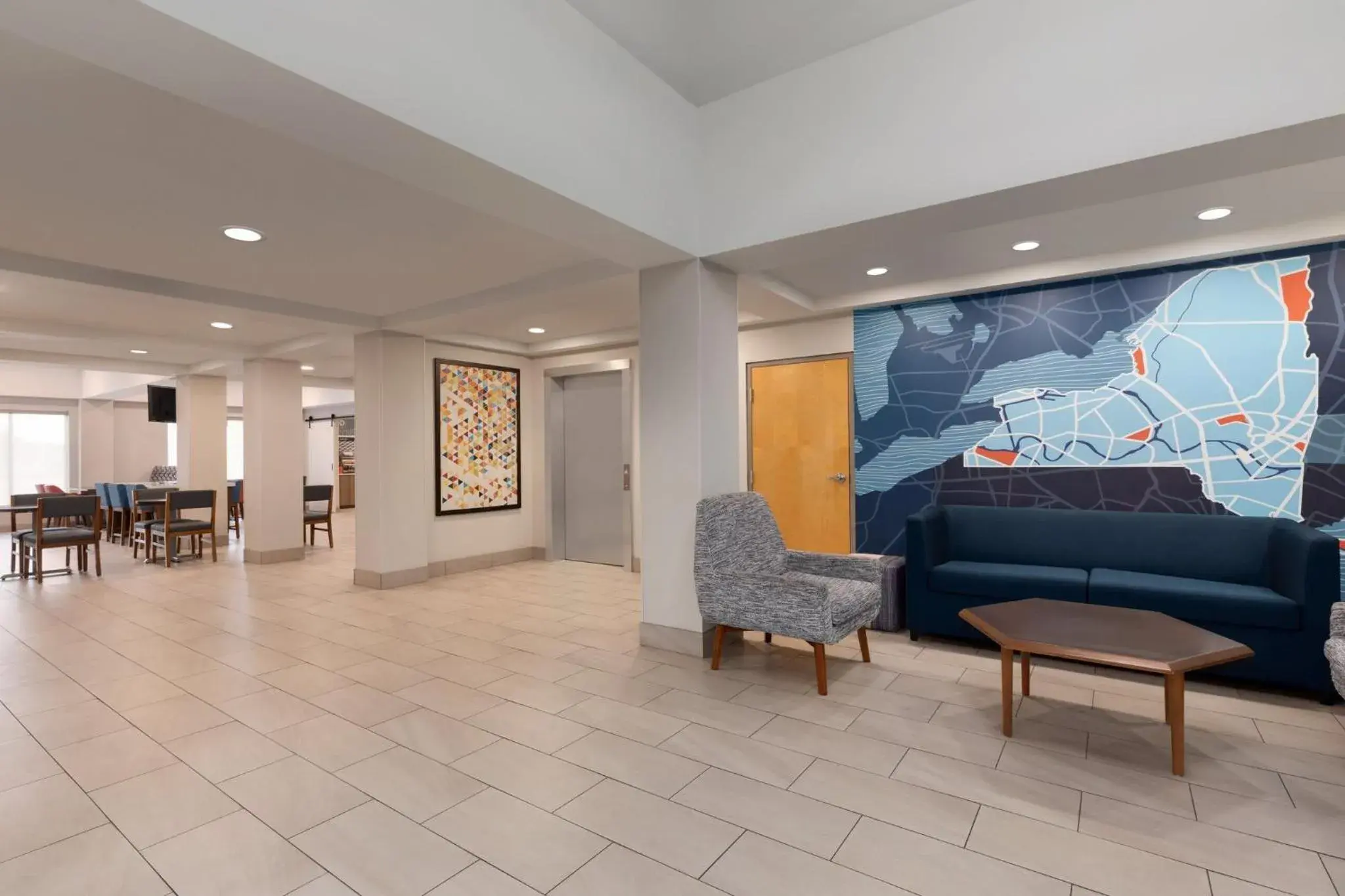 Property building in Holiday Inn Express Syracuse Airport by IHG Property building in Holiday Inn Express Syracuse Airport by IHG