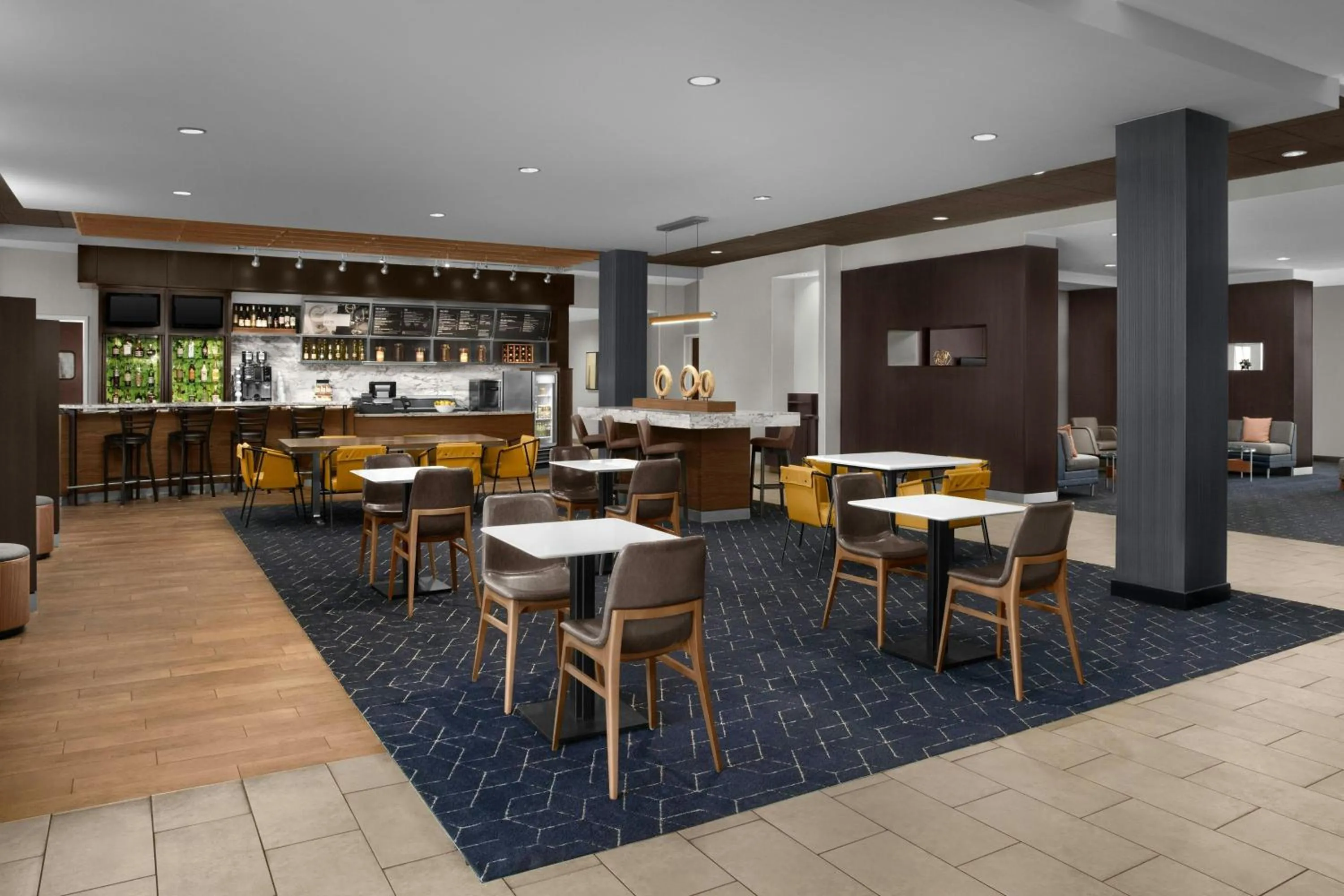 Restaurant/places to eat in Courtyard Phoenix Chandler/Fashion Center