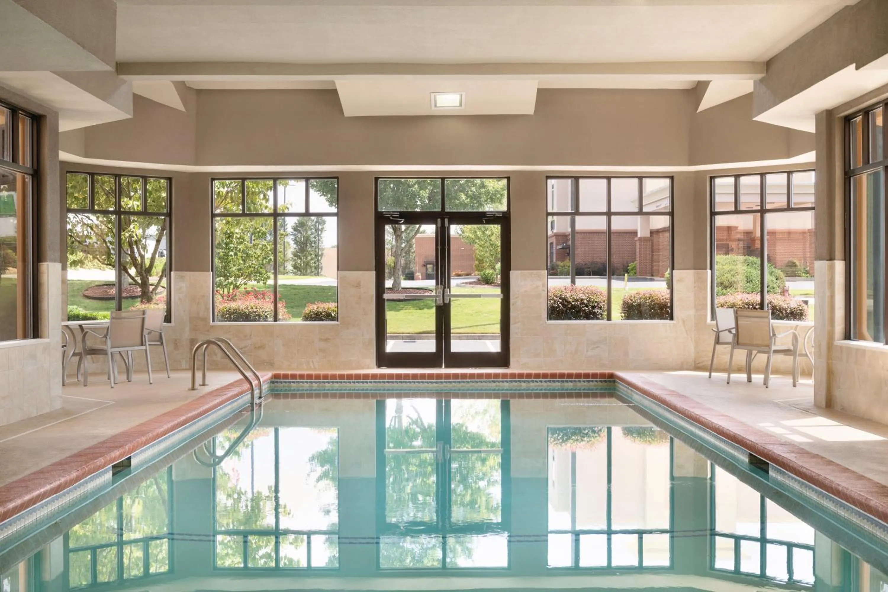 Swimming pool in Holiday Inn Express Hotel & Suites Lavonia by IHG