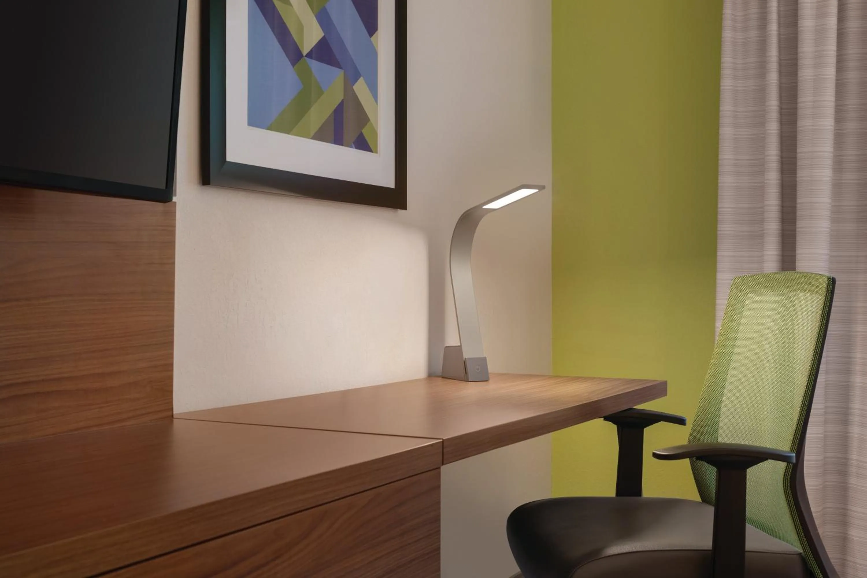 Bedroom in Holiday Inn Express Hotel & Suites Lavonia by IHG