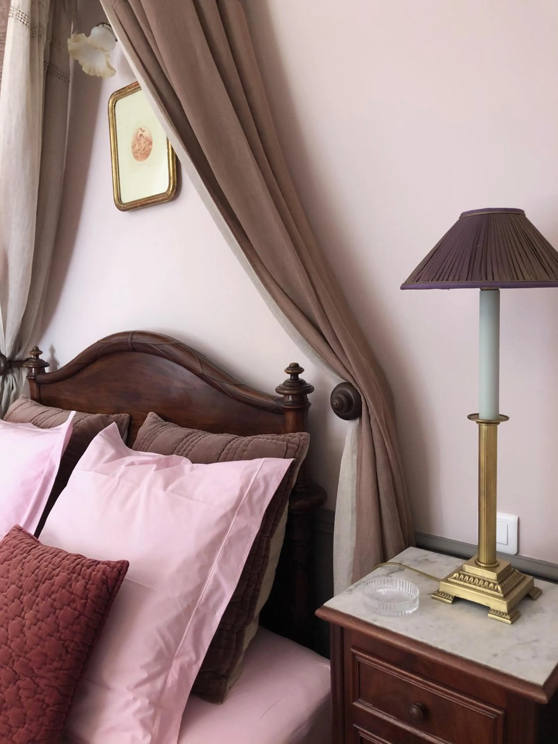 Decorative detail in Les Aurochs