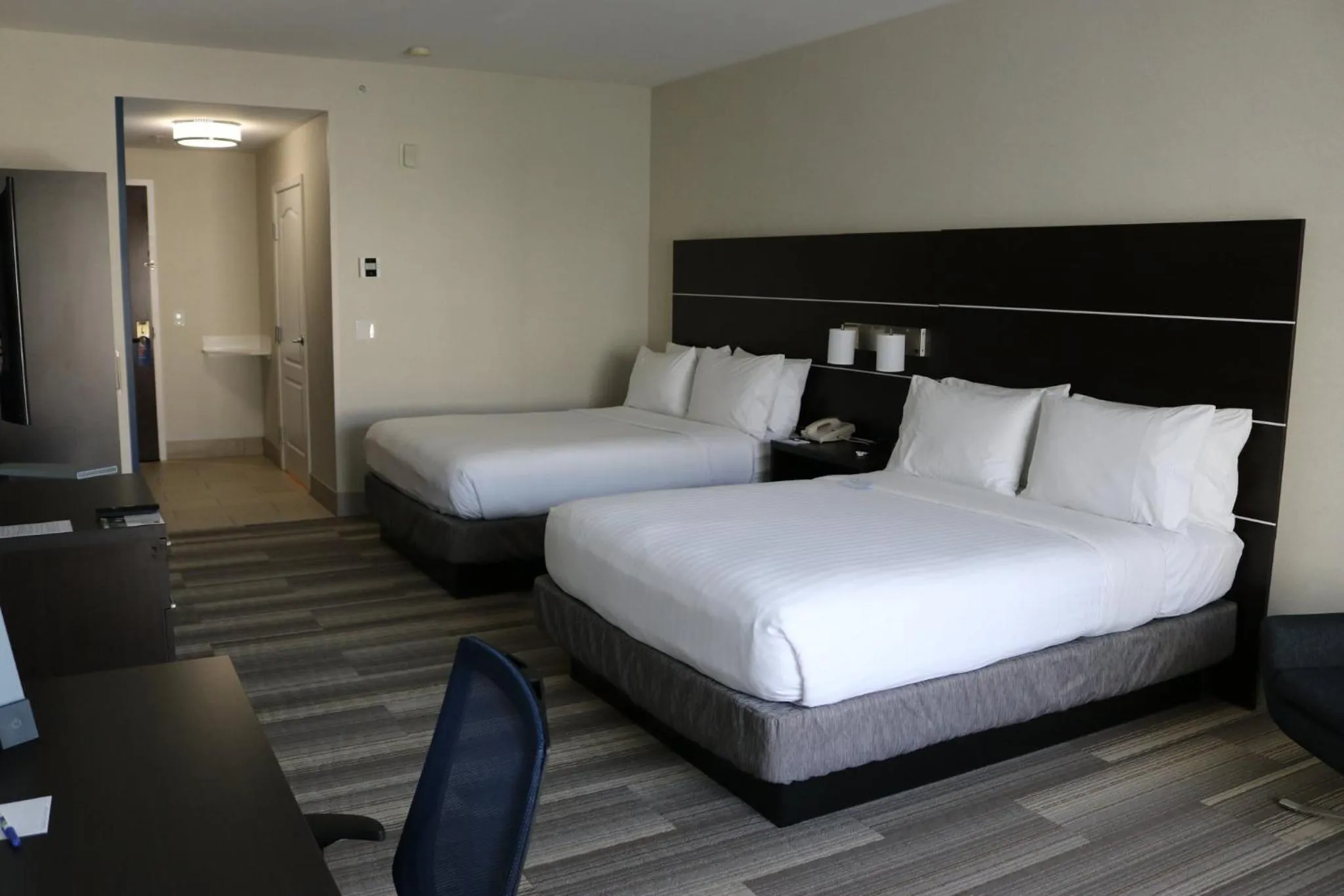 Photo of the whole room, Bed in Holiday Inn Express Hotel & Suites El Dorado Hills by IHG