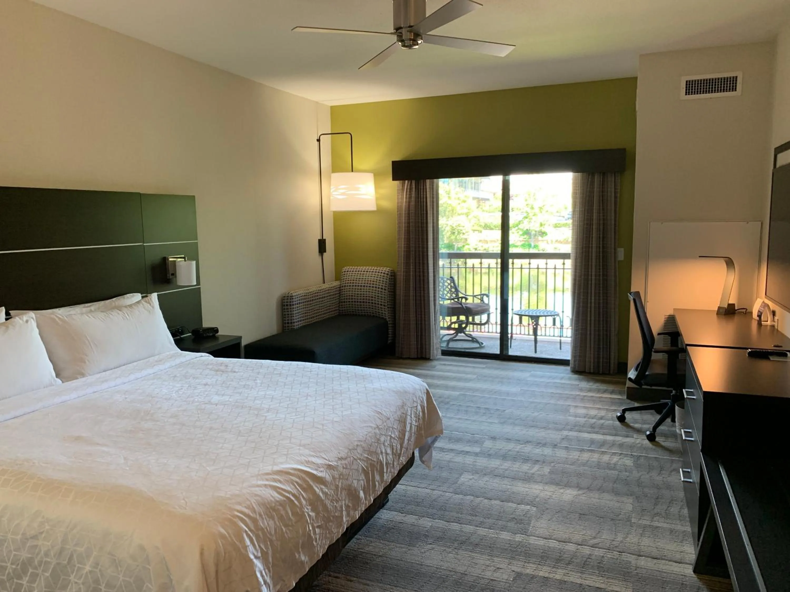 Photo of the whole room, Bed in Holiday Inn Express Hotel & Suites El Dorado Hills by IHG