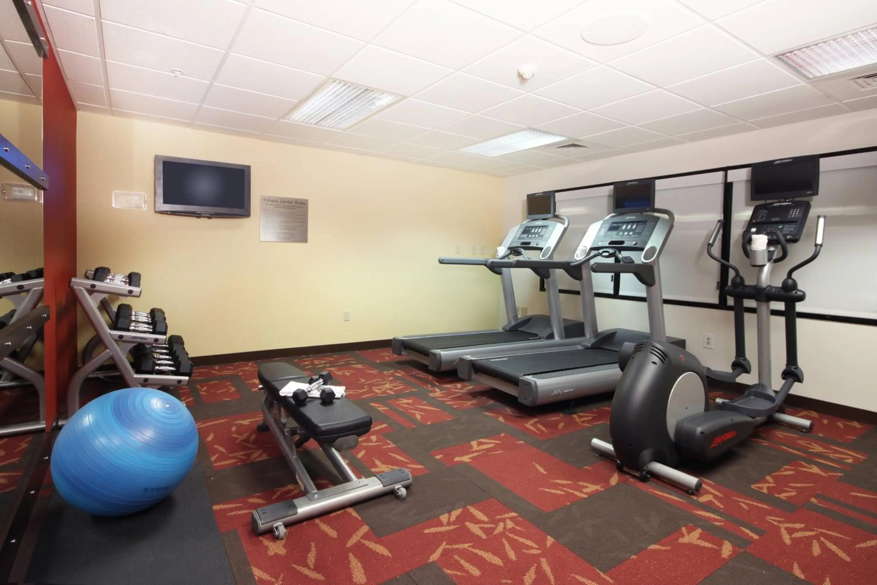 Fitness centre/facilities in Courtyard by Marriott Roseville