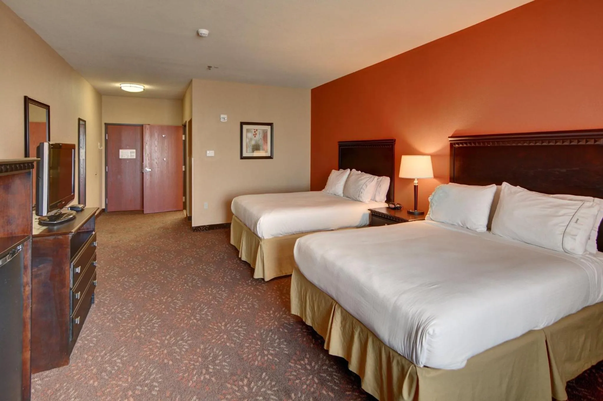 Photo of the whole room, Bed in Holiday Inn Express Hotel and Suites Altus by IHG