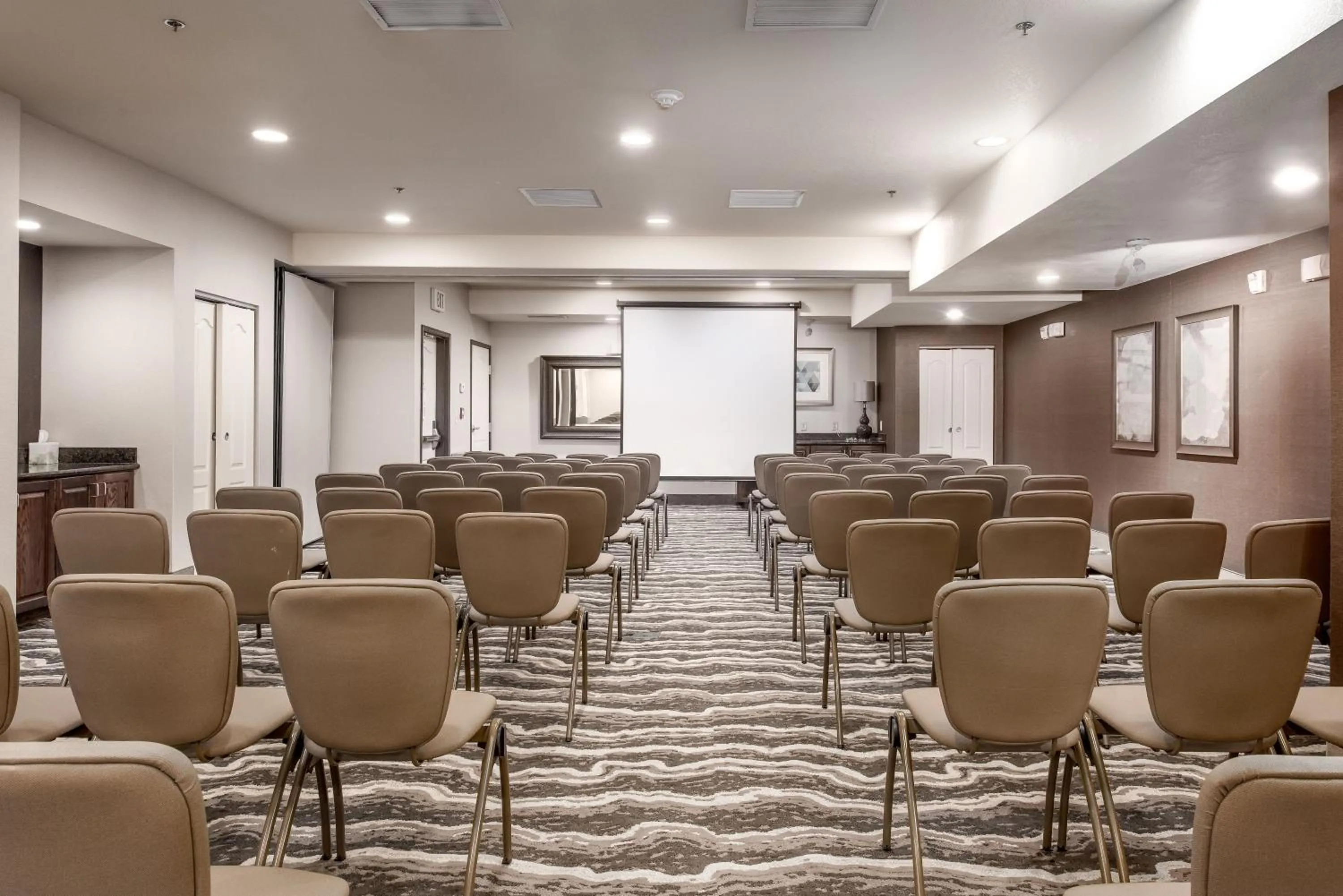 Meeting/conference room in Staybridge Suites Salt Lake-West Valley City by IHG