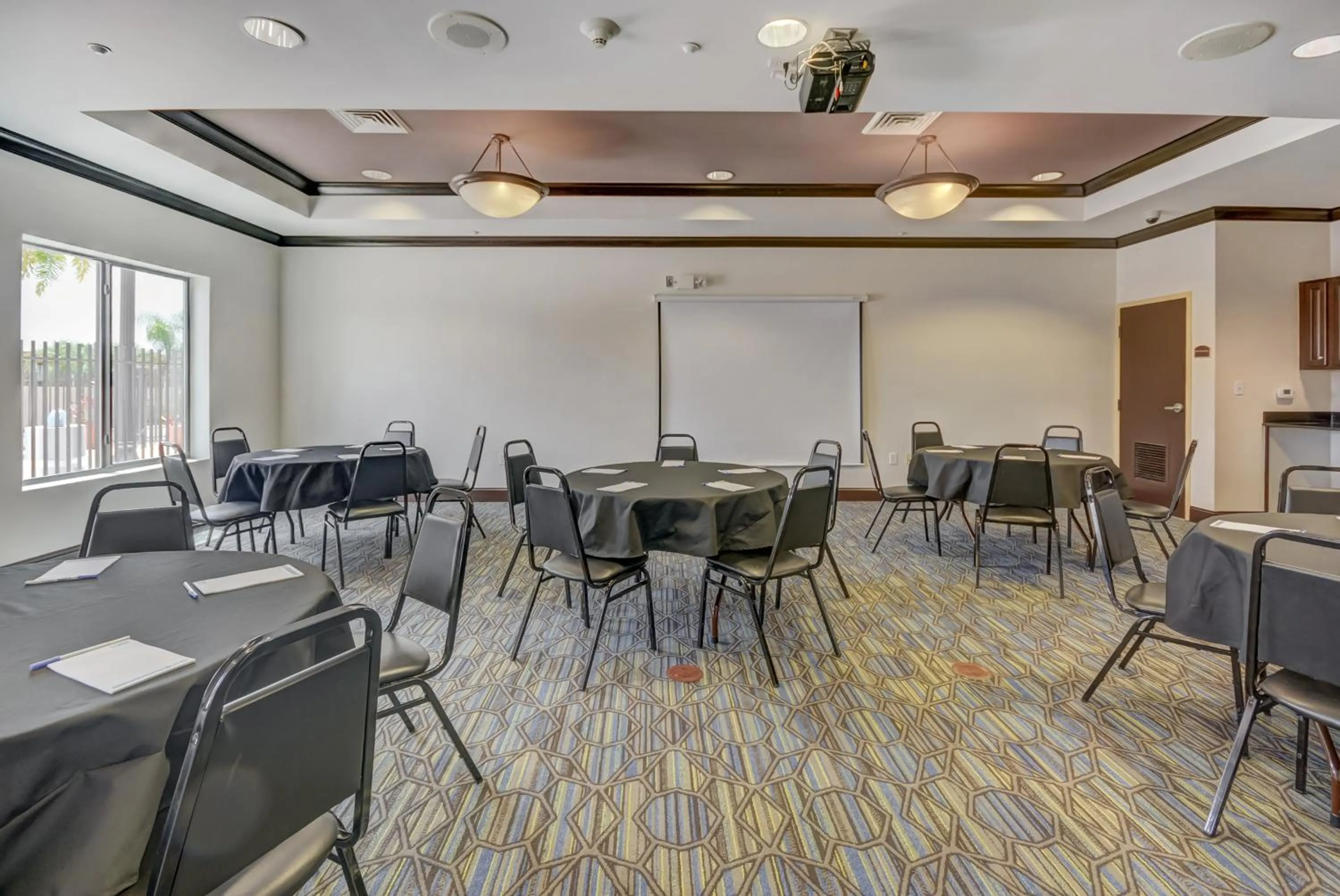 Meeting/conference room in Holiday Inn Express Hotel & Suites Tampa-USF-Busch Gardens by IHG