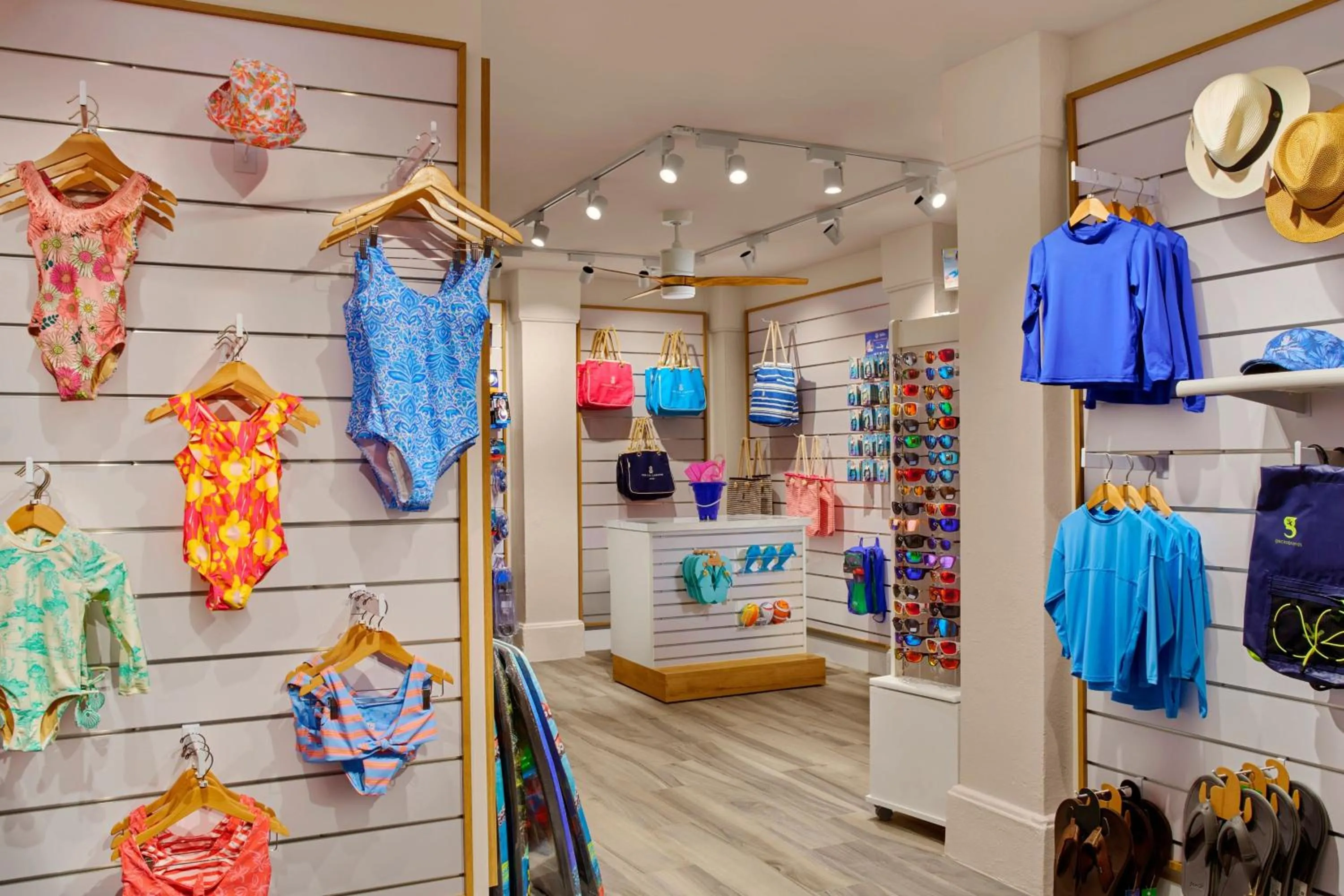 Swimming pool in The Ritz-Carlton Naples