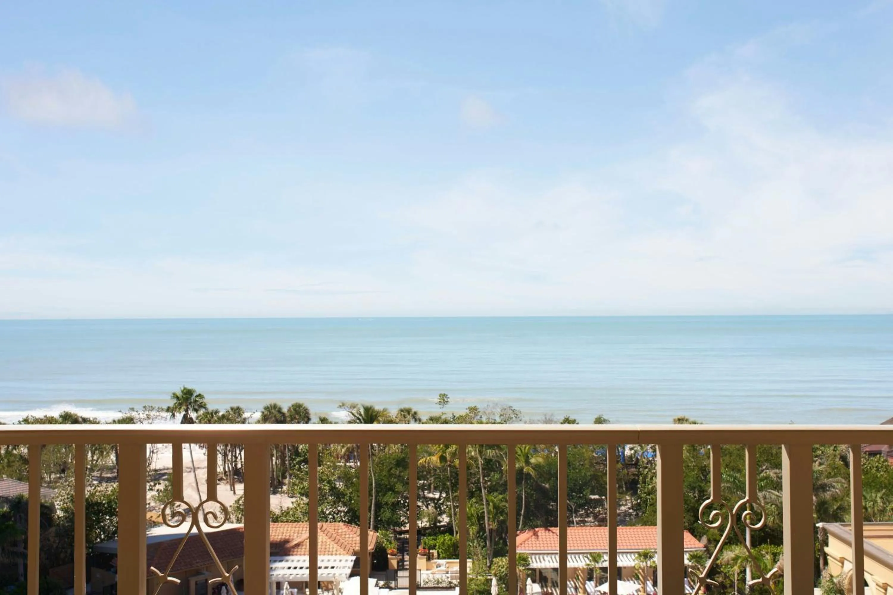 Photo of the whole room in The Ritz-Carlton Naples