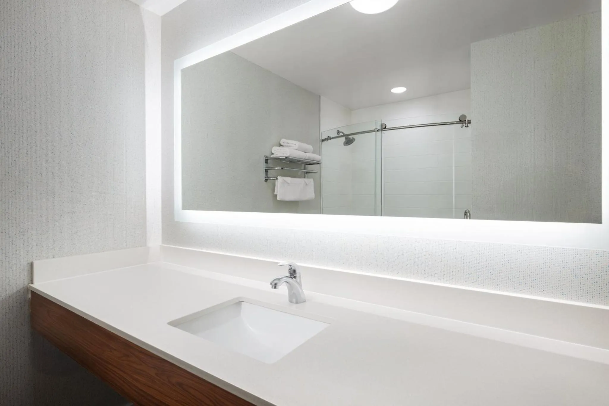 Bathroom in Holiday Inn Express Hotel & Suites San Dimas by IHG