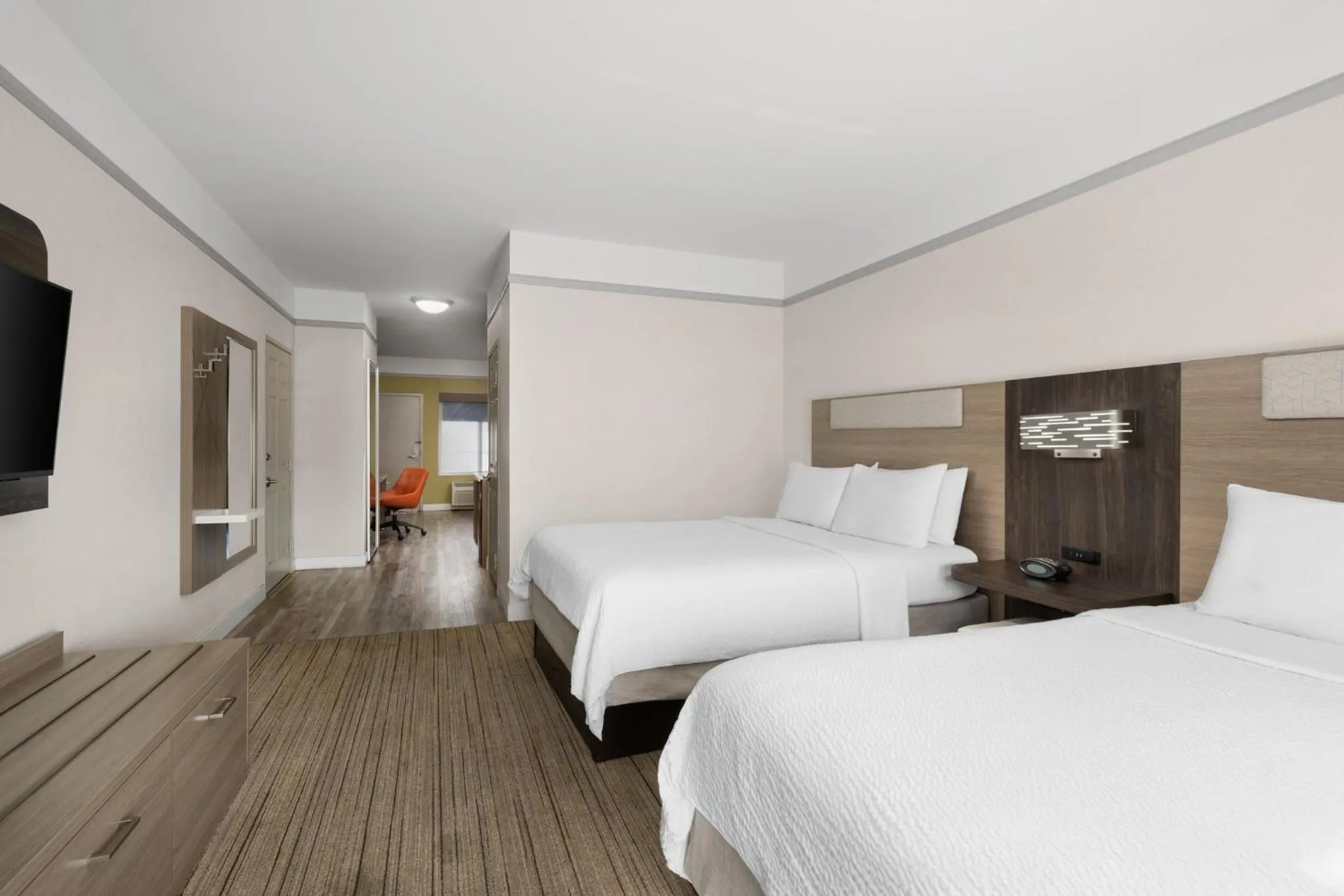 Photo of the whole room, Bed in Holiday Inn Express Hotel & Suites San Dimas by IHG