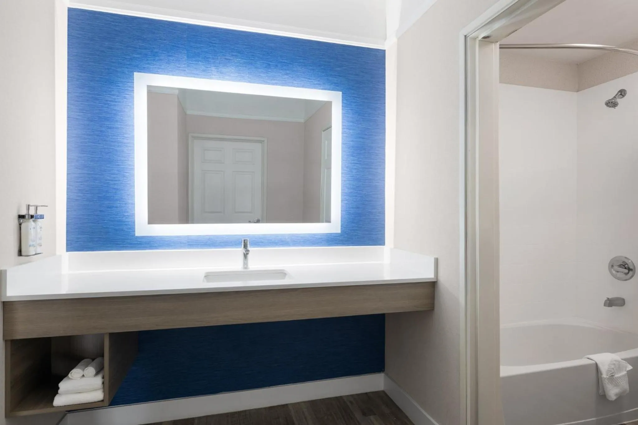 Bathroom in Holiday Inn Express Hotel & Suites San Dimas by IHG