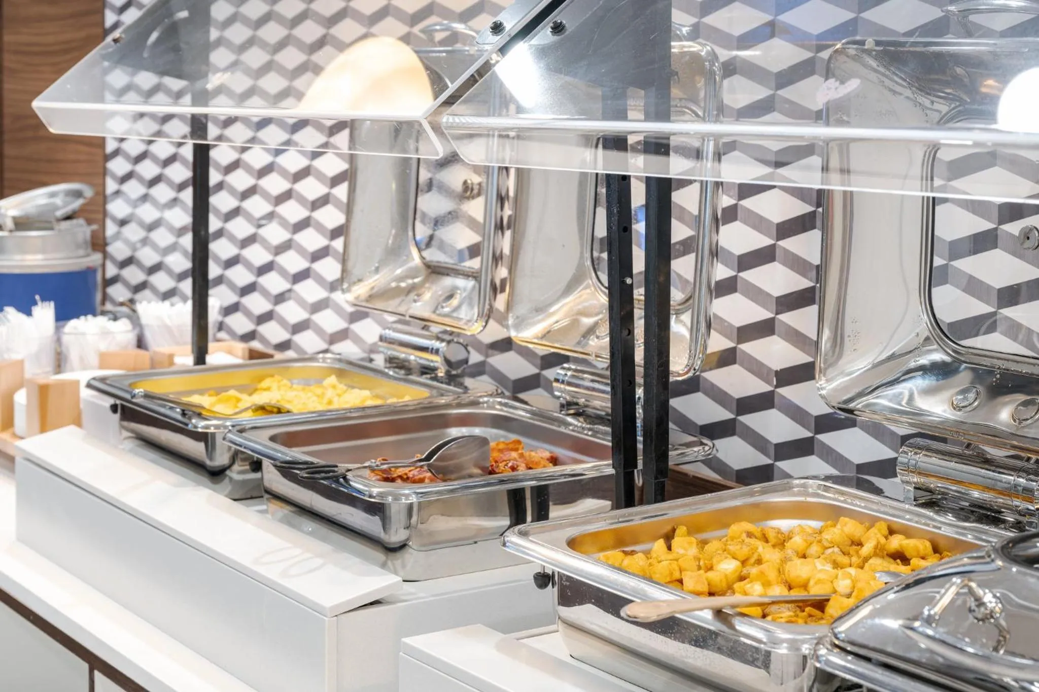 Restaurant/places to eat in Holiday Inn Express Hotel & Suites San Dimas by IHG