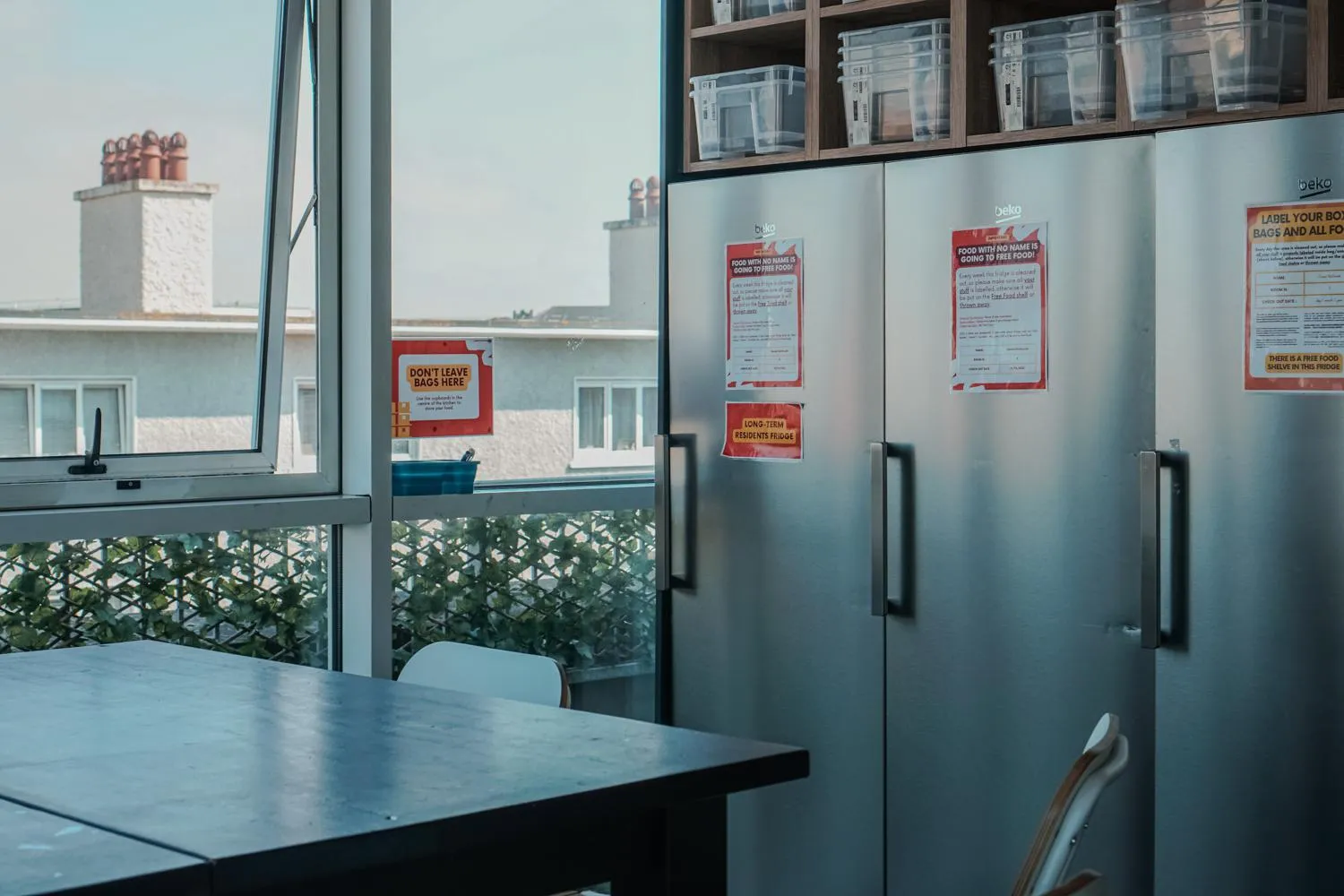 Kitchen or kitchenette in Garden Lane Backpackers