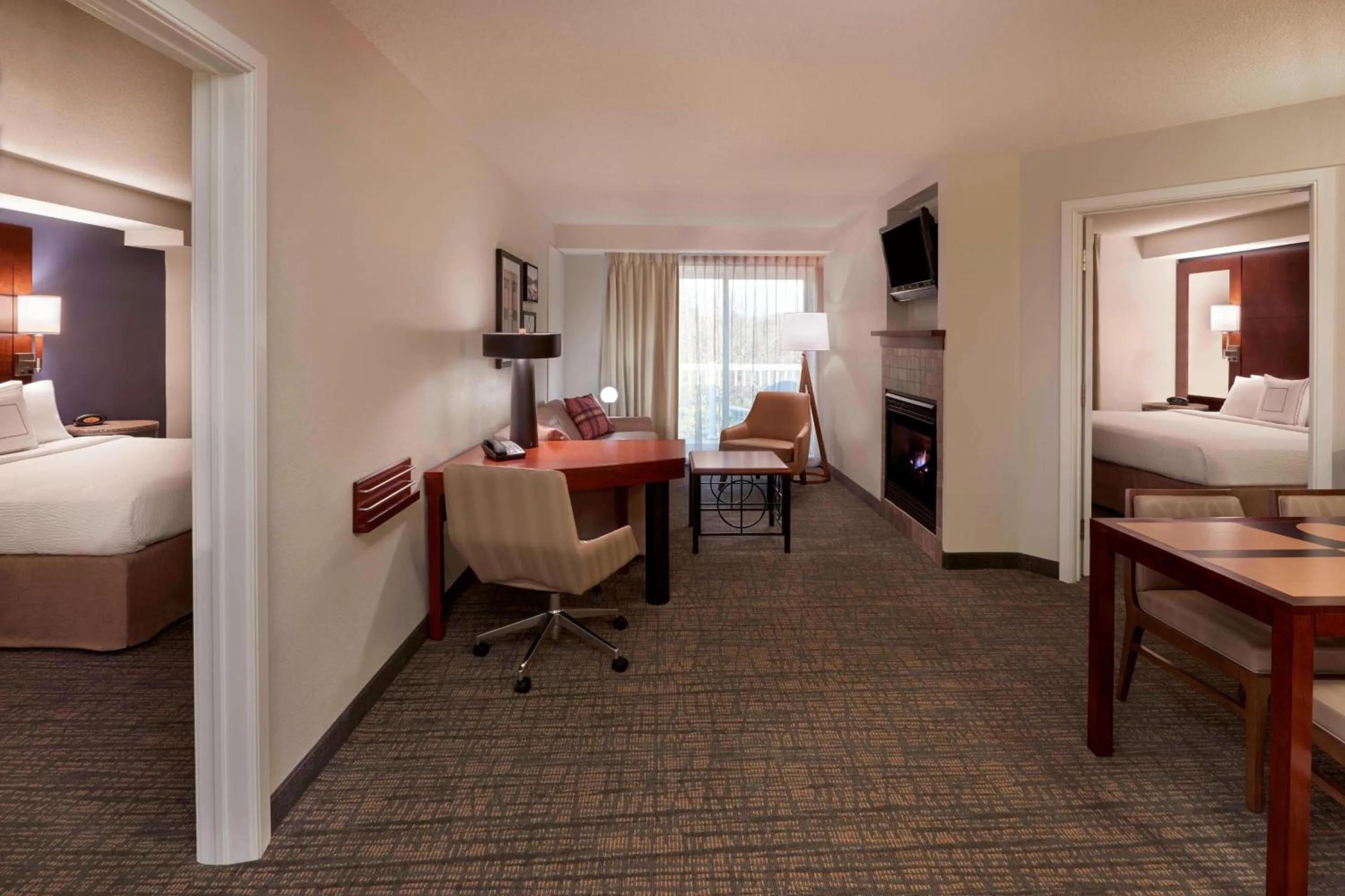 Bedroom, Bed in Residence Inn by Marriott Gravenhurst Muskoka Wharf