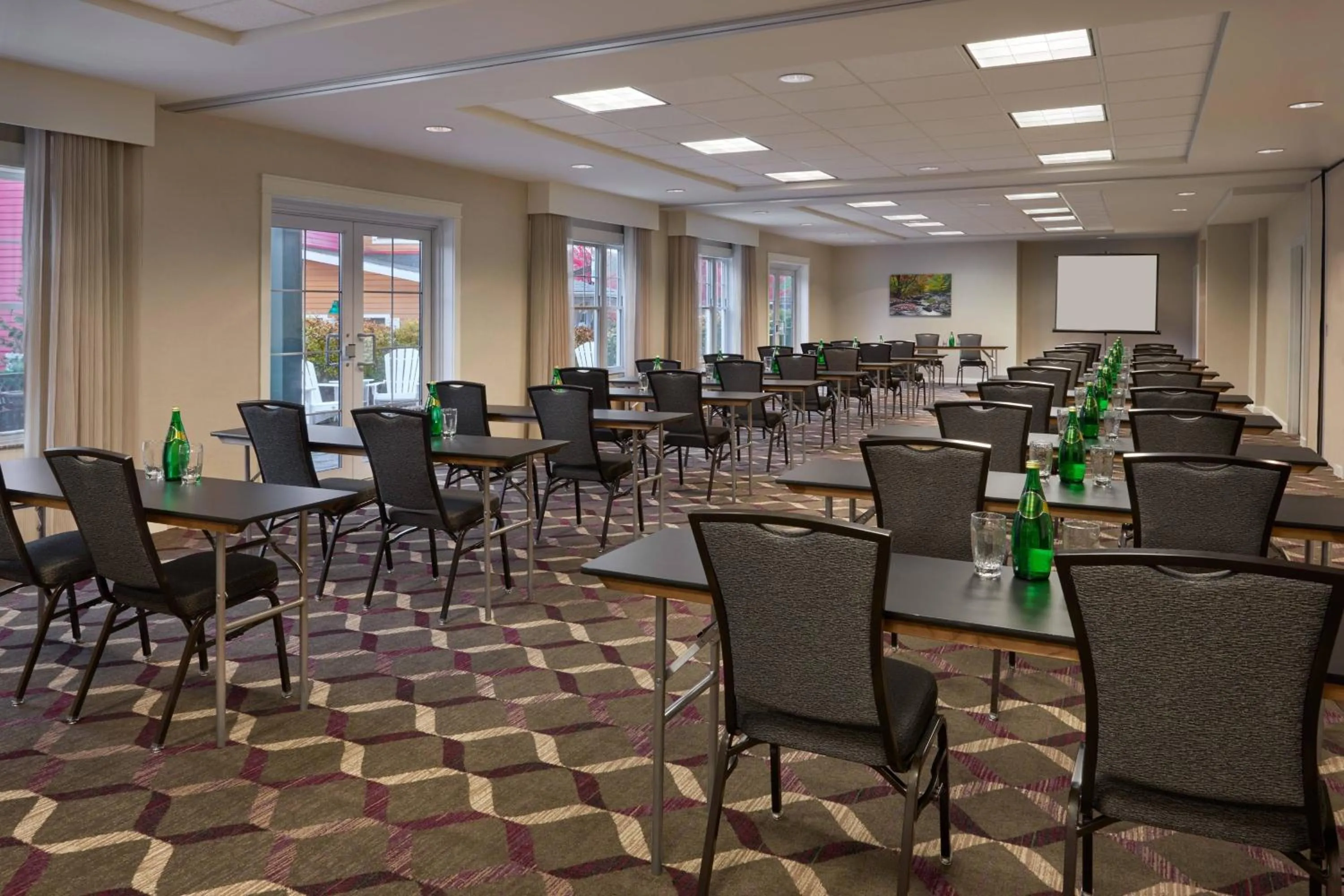 Meeting/conference room in Residence Inn by Marriott Gravenhurst Muskoka Wharf