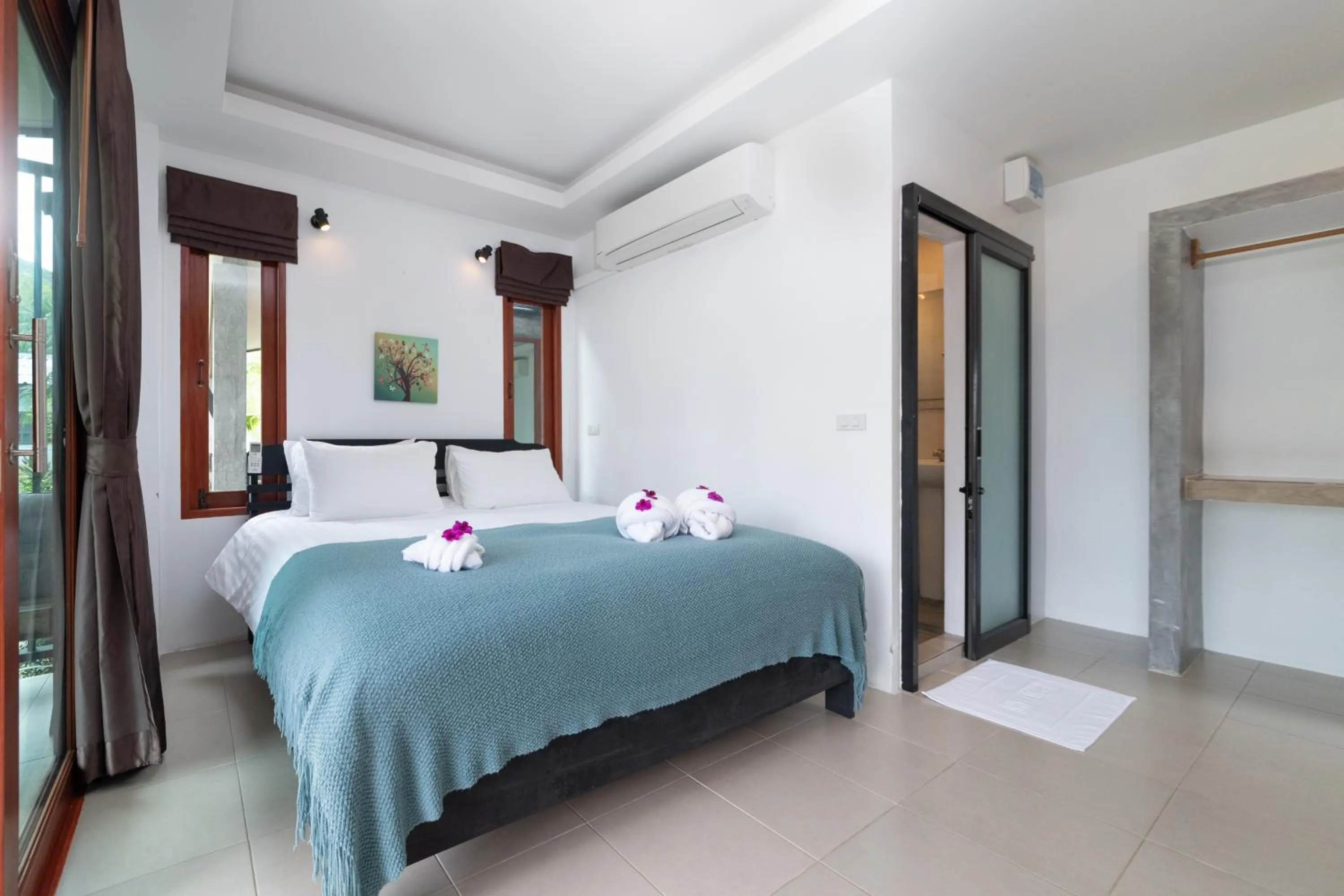 Photo of the whole room, Bed in Ibiza Bungalows