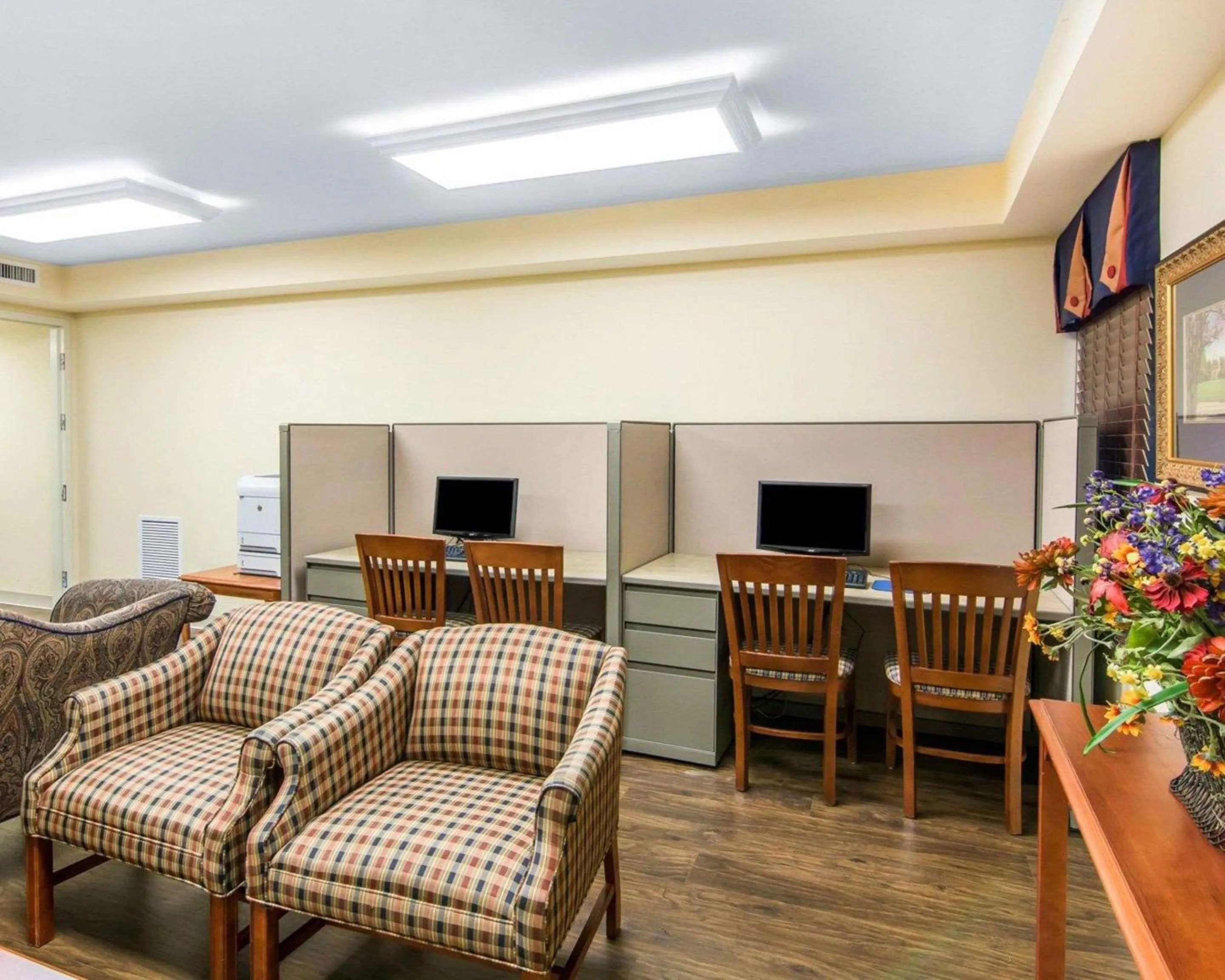 Business facilities in Bluegreen Vacations Patrick Henry Square, an Ascend Collection Resort