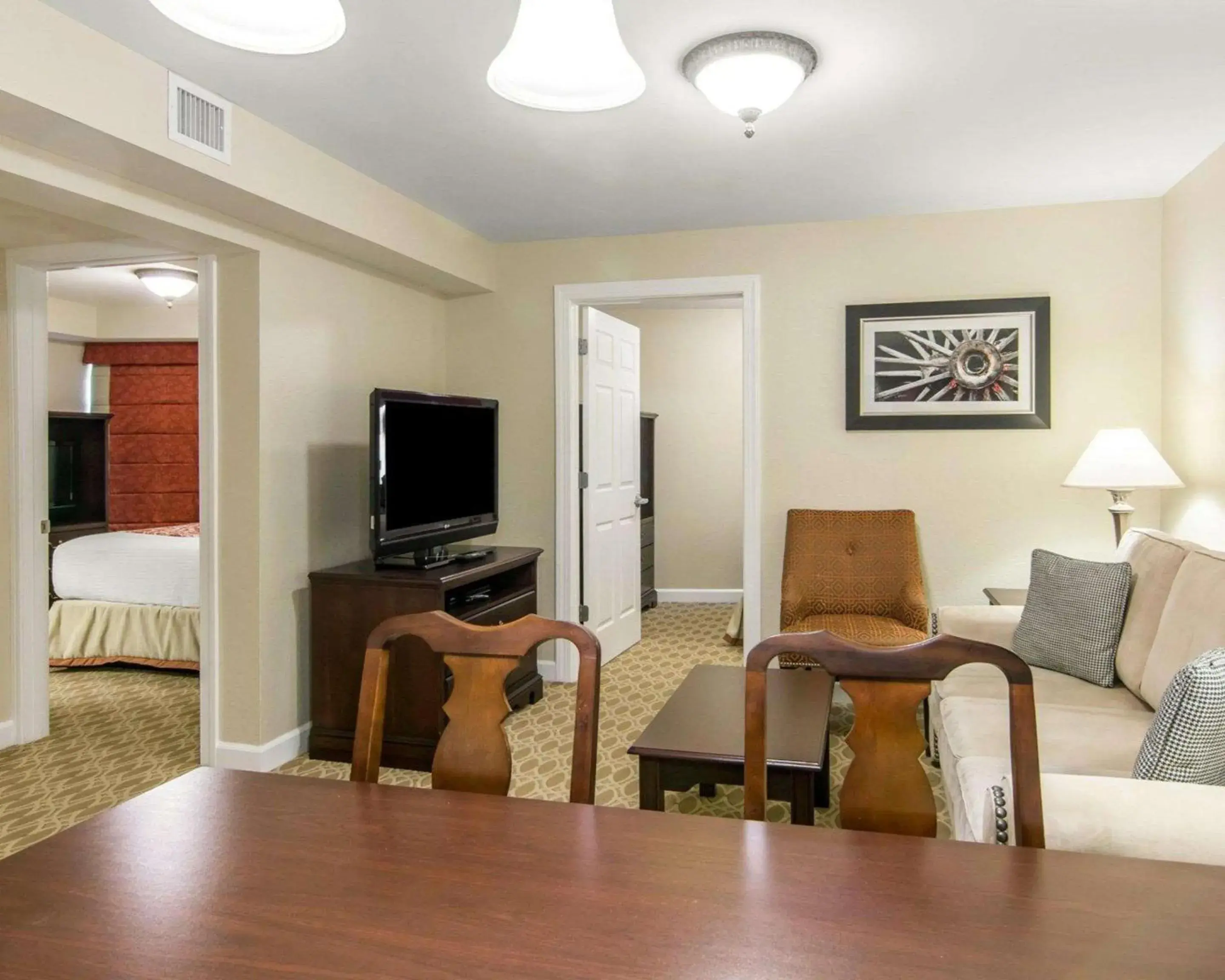 Bedroom, Seating Area in Bluegreen Vacations Patrick Henry Sqr, Ascend Resort Collection