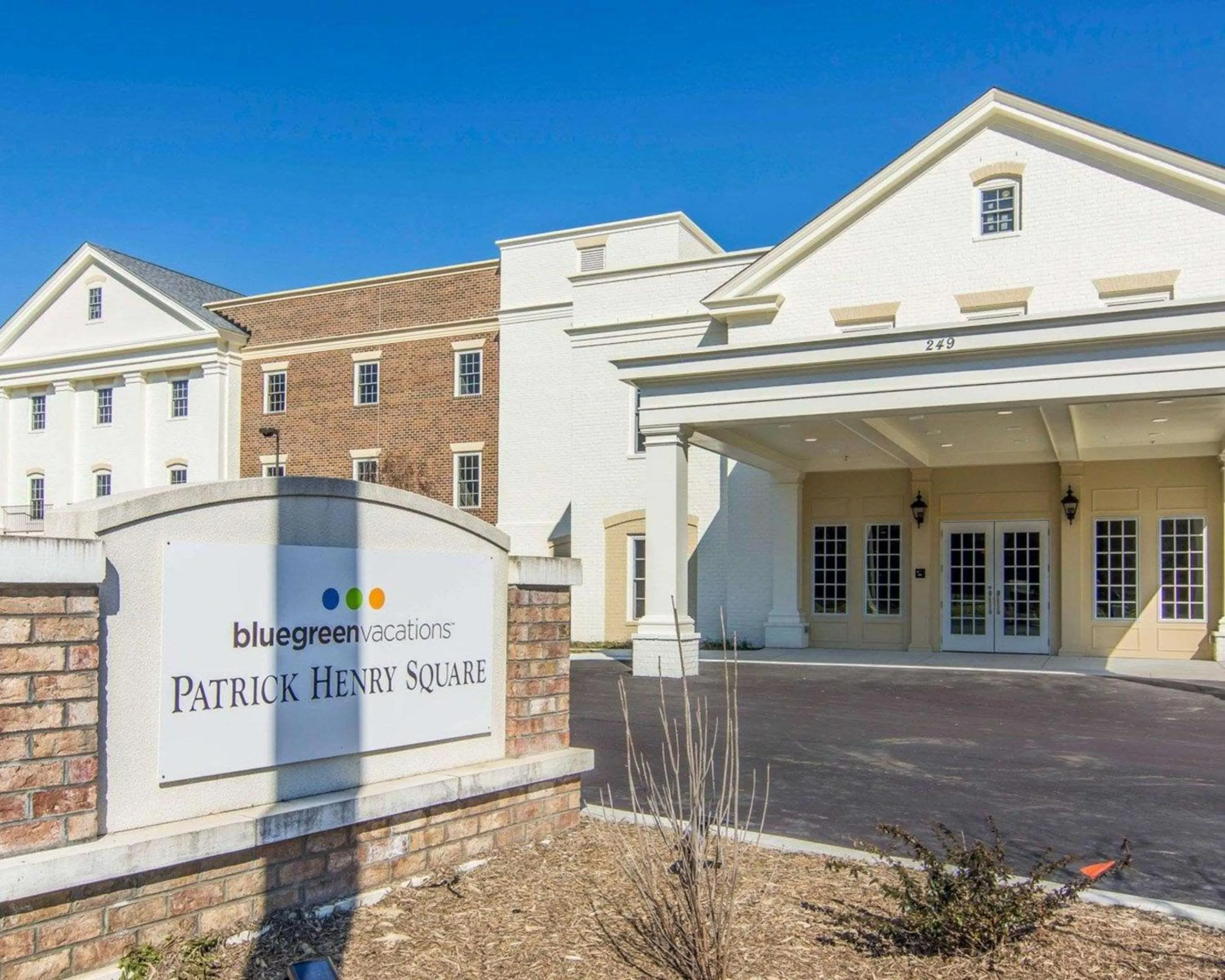 Property building in Bluegreen Vacations Patrick Henry Square, an Ascend Collection Resort